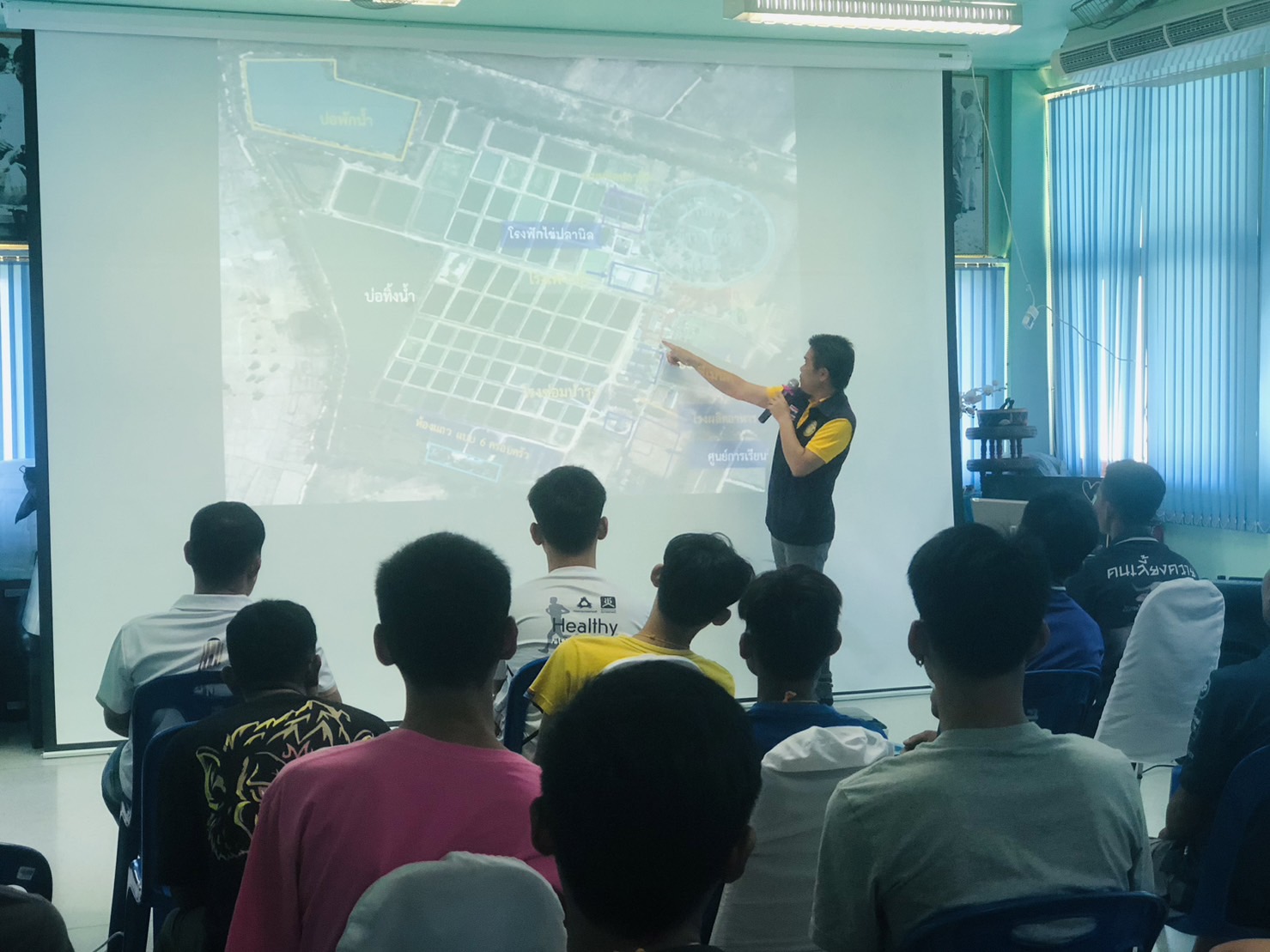 ต้อนรับและบรรยายให้คำแนะนำคณะศึกษาดูงานโครงการฝึกอบรมช่วยเหลือผู้เสพ/ผู้ติดยา ของศูนย์ฟื้นฟูสภาพทางสังคม ประจำปี 2566 รุ่นที่ 2..คลิก