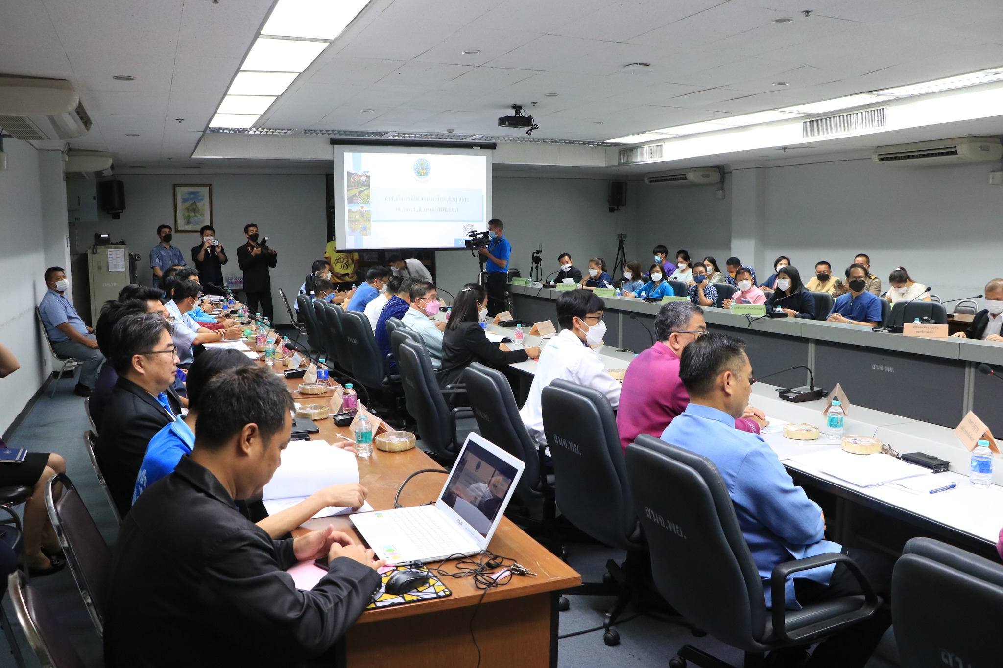 ร่วมประชุมเพื่อติดตามการบริหารจัดการน้ำในพื้นที่กว๊านพะเยา