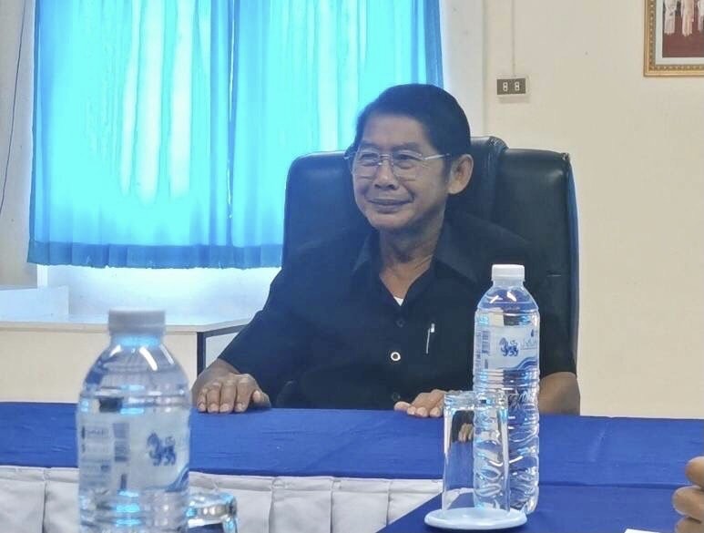นายประพันธ์ ลีปายะคุณ รองอธิบดีกรมประมง ลงพื้นที่ตรวจเยี่ยมและติดตามผลการขยายผลการกระจายน้ำเชื้อปลาตะเพียนขาวนีโอเมล..คลิก