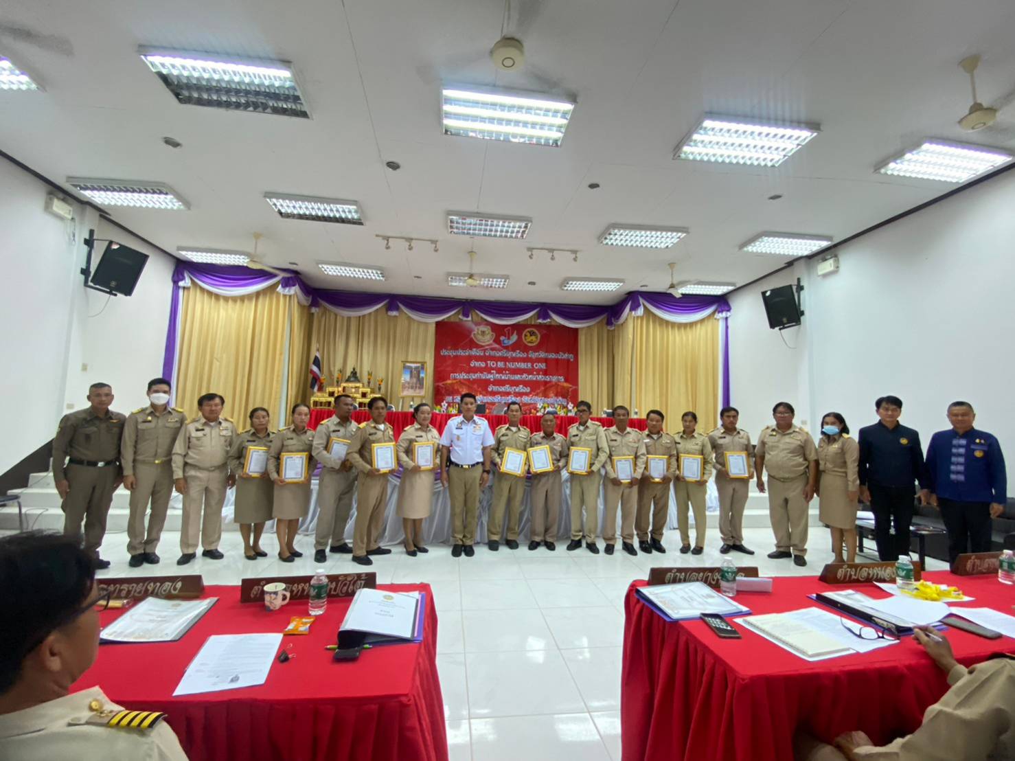 วันที่ 4 กรกฏาคม 2566     นางสาวมลฤดี ลิ้มสุวรรณ  ประมงอำเภอศรีบุญเรือง ร่วมประชุม กำนัน ผู้ใหญ่บ้าน  อำเภอศรีบุญเรือง โดยได้ประชาสัมพันธ์มาตรการคุ้มครองสัตว์น้ำจืดมีไข่ หรือวางไข่ เลี้ยงตัวอ่อนและกำหนดเครื่องมือการทำการประมงและเงื่อนไขในการทำการประมง พ.ศ.2566(ฤดูน้ำแดง)ในระหว่างวันที่ 1 มิถุนายน ถึงวันที่ 31 สิงหาคม 2566..คลิก