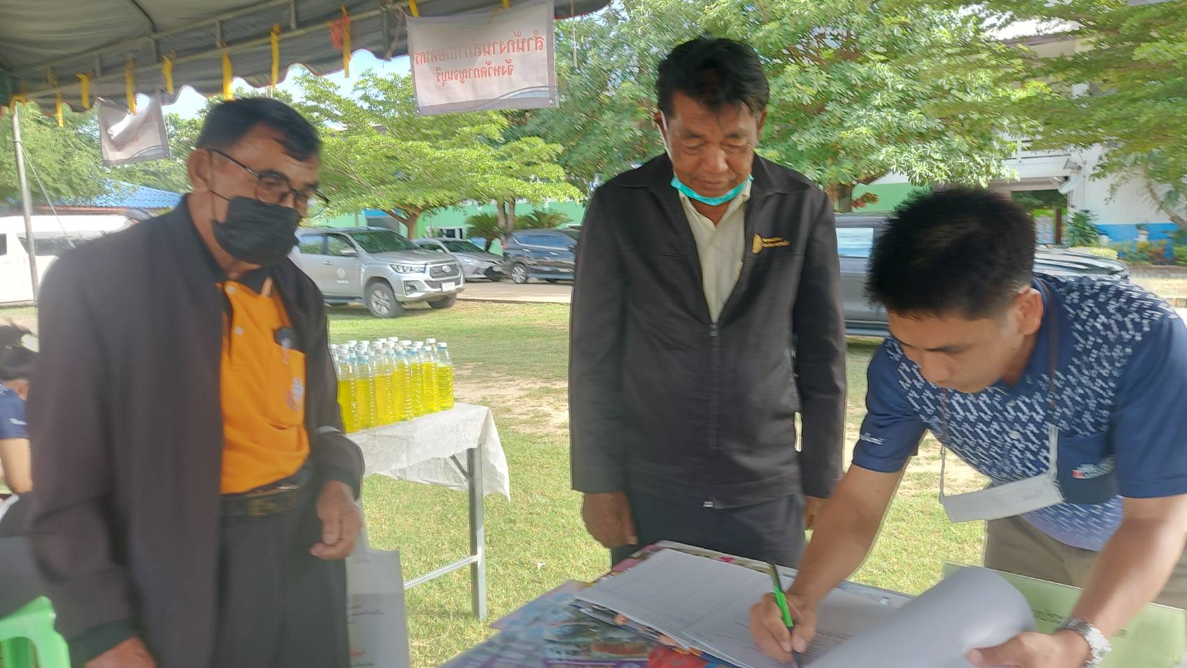 สำนักงานประมงจังหวัดกาญจนบุรี ร่วมปฏิบัติงานโครงการจังหวัดเคลื่อนที่ 
