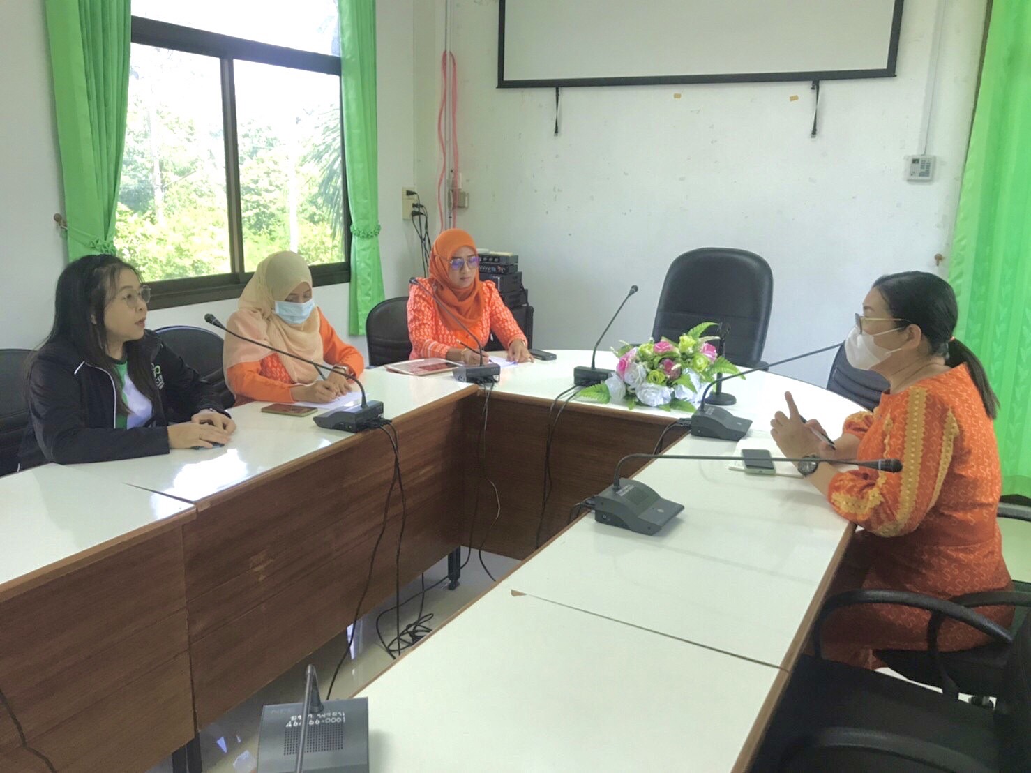 โครงการปล่อยพันธุ์ปลาเพื่อรักษาระบบนิเวศในอ่างเก็บน้ำของกรมชลประทาน