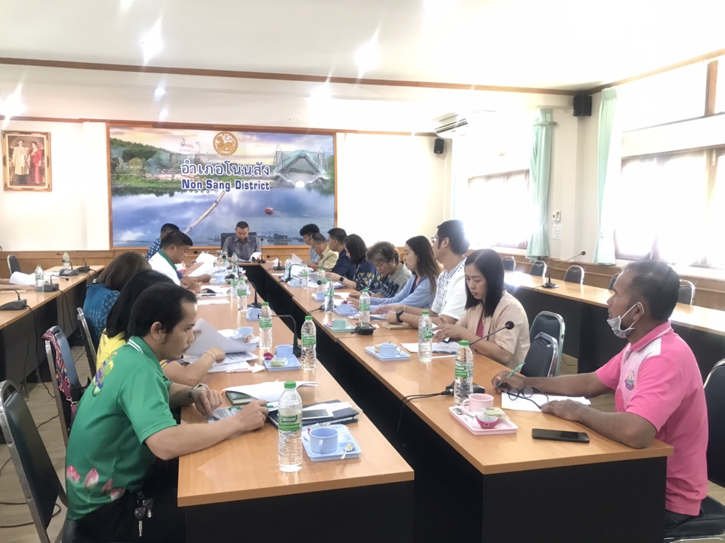 วันที่ 14 กรกฎาคม 2566  นายวิทยา ประเสริฐสังข์ ประมงอำเภอโนนสัง ร่วมประชุมคณะทำงานโครงการขับเคลื่อนเกษตรระดับหมู่บ้านสู่การผลิตสินค้าเกษตรมูลค่าสูงสินค้า(ปลาส้มกลุ่มแปรรูปห้วยบง 1 )โดยมีนายจักรพันธ์ ทองอ่ำ นายอำเภอโนนสัง เป็นประธานพิธีฯ..คลิก