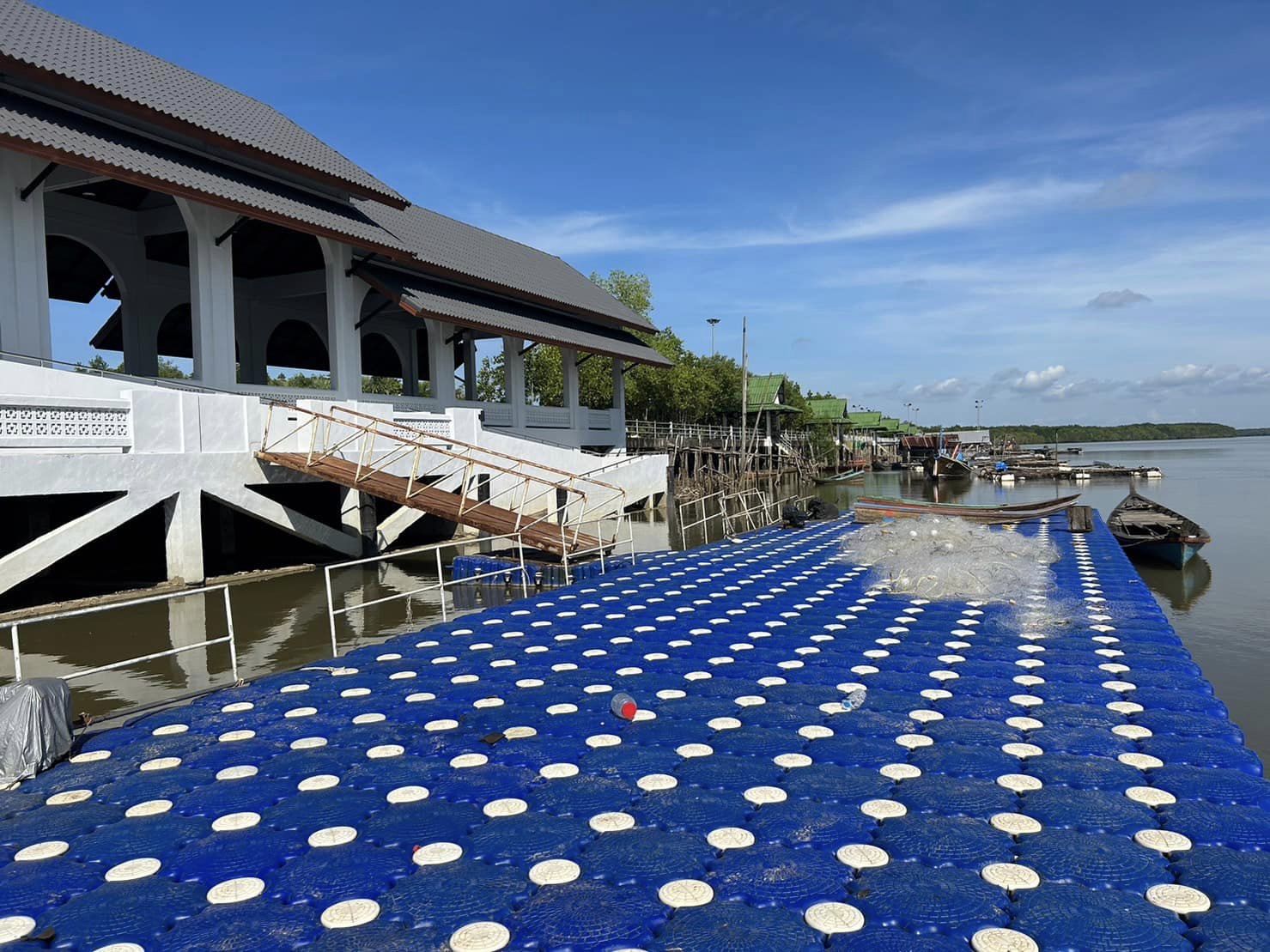 สำนักงานประมงจังหวัดสตูลลงพื้นที่สำรวจพื้นที่จัดพิธีปล่อยพันธ์สัตว์น้ำเนื่องในวันเฉลิมพระชนมพรรษา พระบาทสมเด็จพระปรเมนทรรามาธิบดีศรีสินทรมหาวชิราลงกรณฯ..คลิก