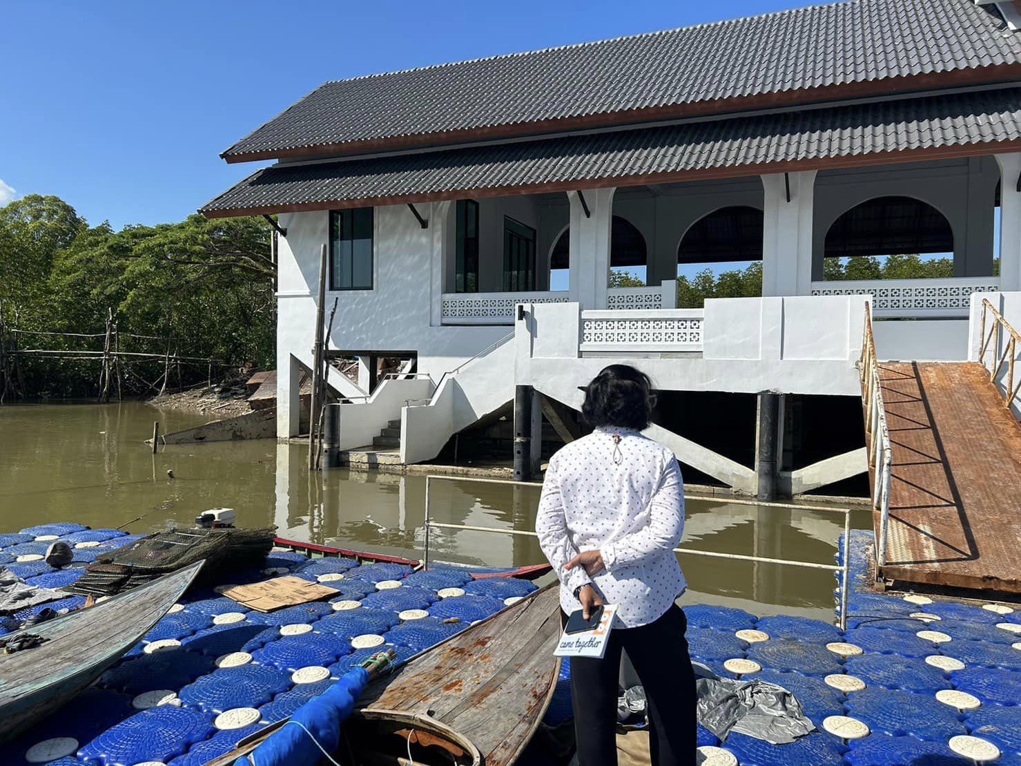สำนักงานประมงจังหวัดสตูลลงพื้นที่สำรวจพื้นที่จัดพิธีปล่อยพันธ์สัตว์น้ำเนื่องในวันเฉลิมพระชนมพรรษา พระบาทสมเด็จพระปรเมนทรรามาธิบดีศรีสินทรมหาวชิราลงกรณฯ