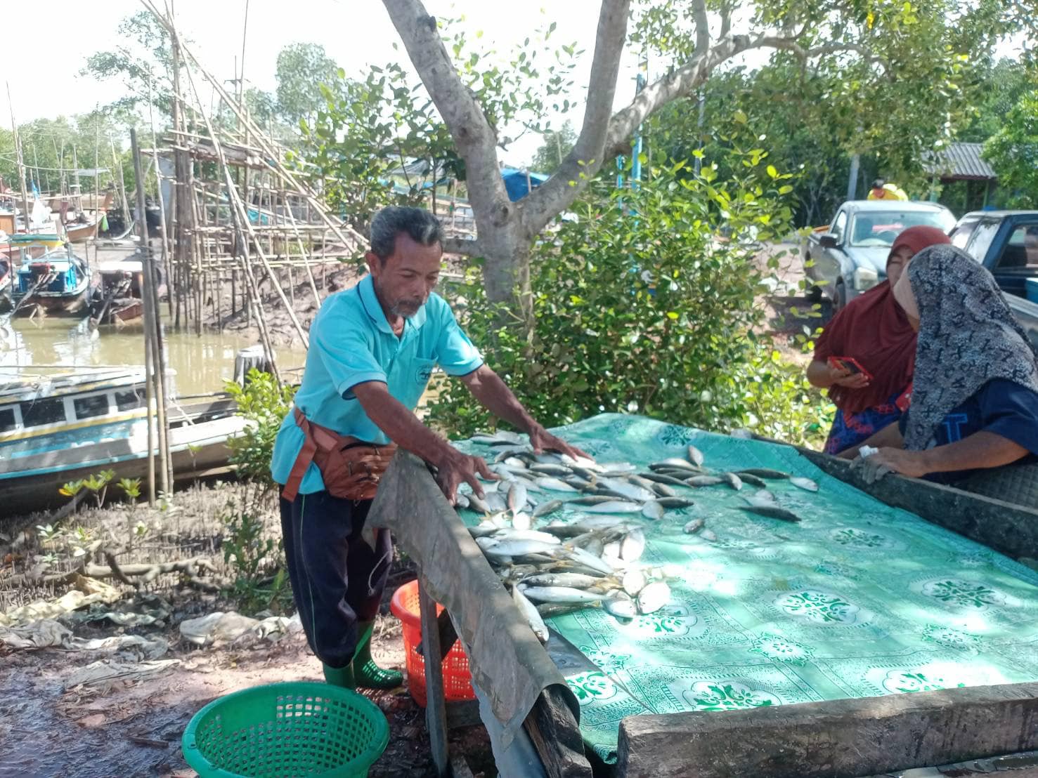 สำนักงานประมงจังหวัดสตูลลงพื้นที่ตรวจเยี่ยมองค์กรชุมชนประมงท้องถิ่น และสำรวจจัดเก็บพิกัดพื้นที่จัดทำซั้งเชือก พื้นที่อำเภอท่าแพ จังหวัดสตูล..คลิก
