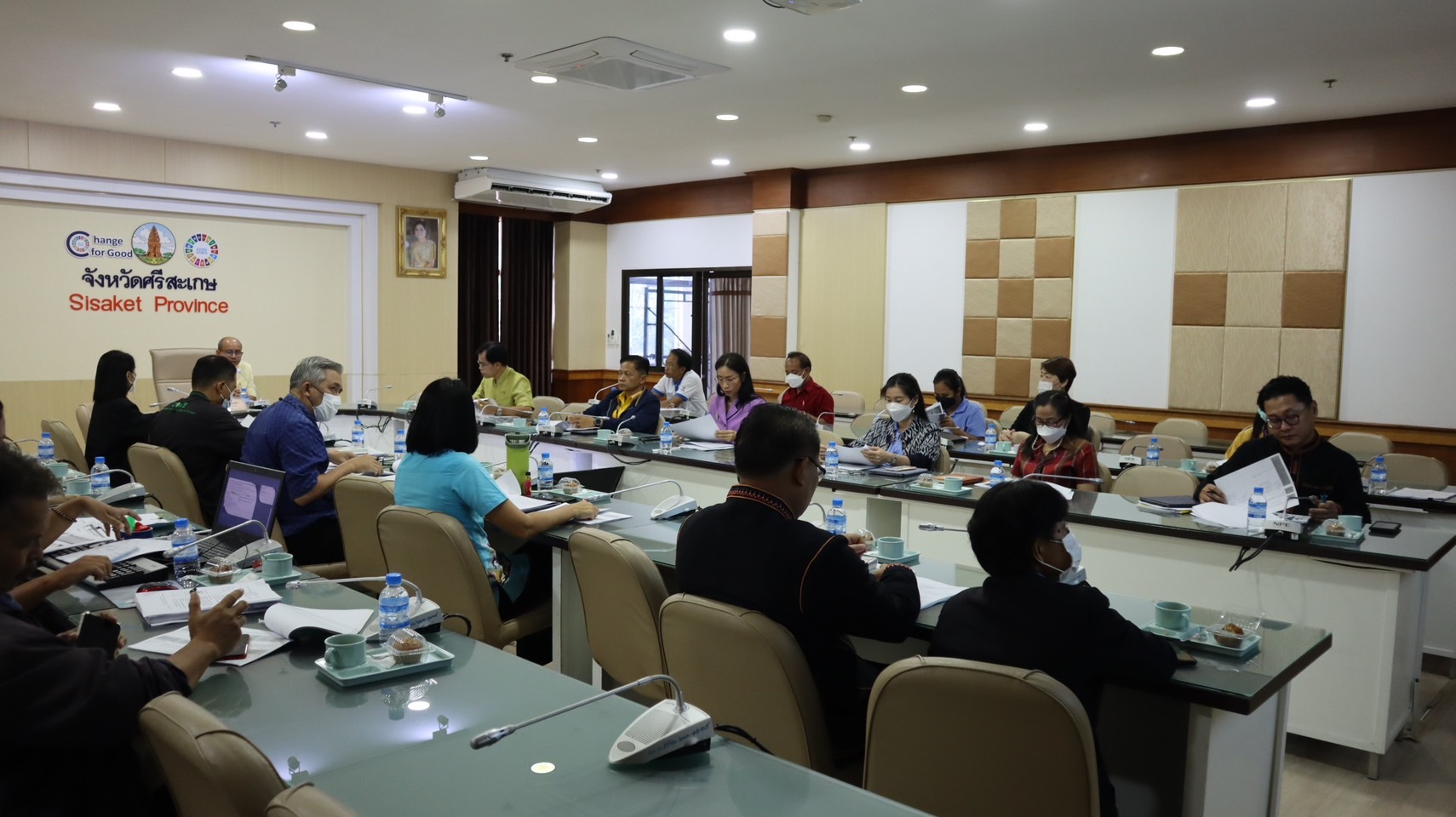 เข้าร่วมการประชุมทบทวนแผนพัฒนาการเกษตรและสหกรณ์จังหวัดศรีสะเกษ..คลิก