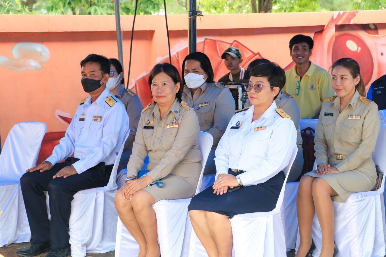 ร่วมพิธีปล่อยพันธุ์สัตว์น้ำเฉลิมพระเกียรติ พระบาทสมเด็จพระปรเมนทรรามาธิบดีศรีสินทรมหาวชิราลงกรณ เนื่องในวันเฉลิมพระชนมพรรษา..คลิก