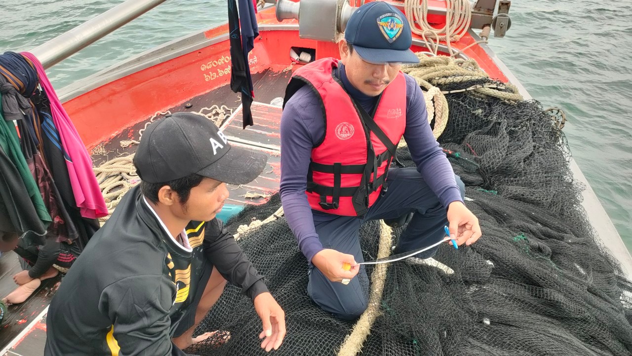 กิจกรรมย่อยติดตามและเฝ้าระวังการดำเนินการทำการประมง เรือประมง การตรวจสอบย้อนกลับของสถานประกอบการและกิจกรรมอื่นที่เกี่ยวข้องด้านการประมง..คลิก