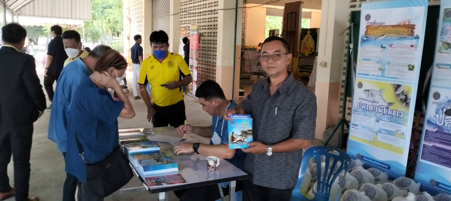 ร่วมออกหน่วยบริการเกษตรกรตามโครงการคลินิกเกษตรเคลื่อนที่ในพระราชานุเคราะห์ สมเด็จพระบรมโอรสาธิราชฯ สยามมกุฎราชกุมาร ครั้งที่ 4/2566..คลิก