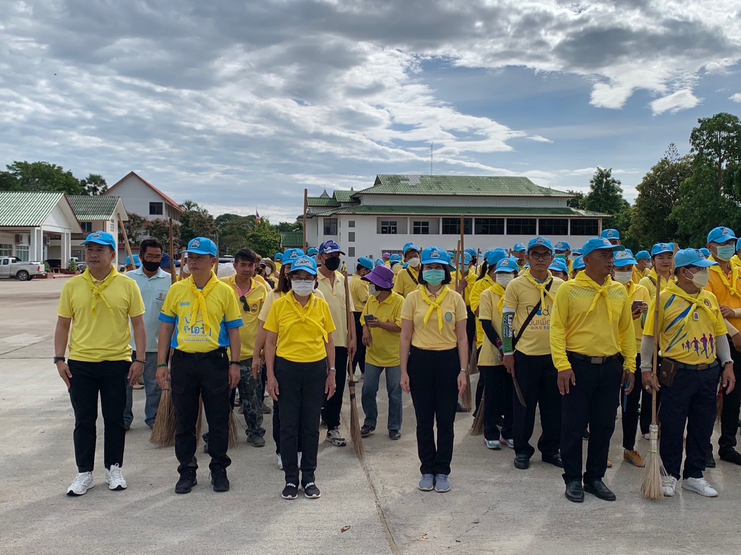 สนับสนุนพันธุ์ปลาในกิจกรรมเฉลิมพระเกียรติถวายพระราชกุุศลแด่พระบาทสมเด็จพระเจ้าอยู่หัวในโอกาสมหามงคล วันเฉลิมพระชนมพรรษา