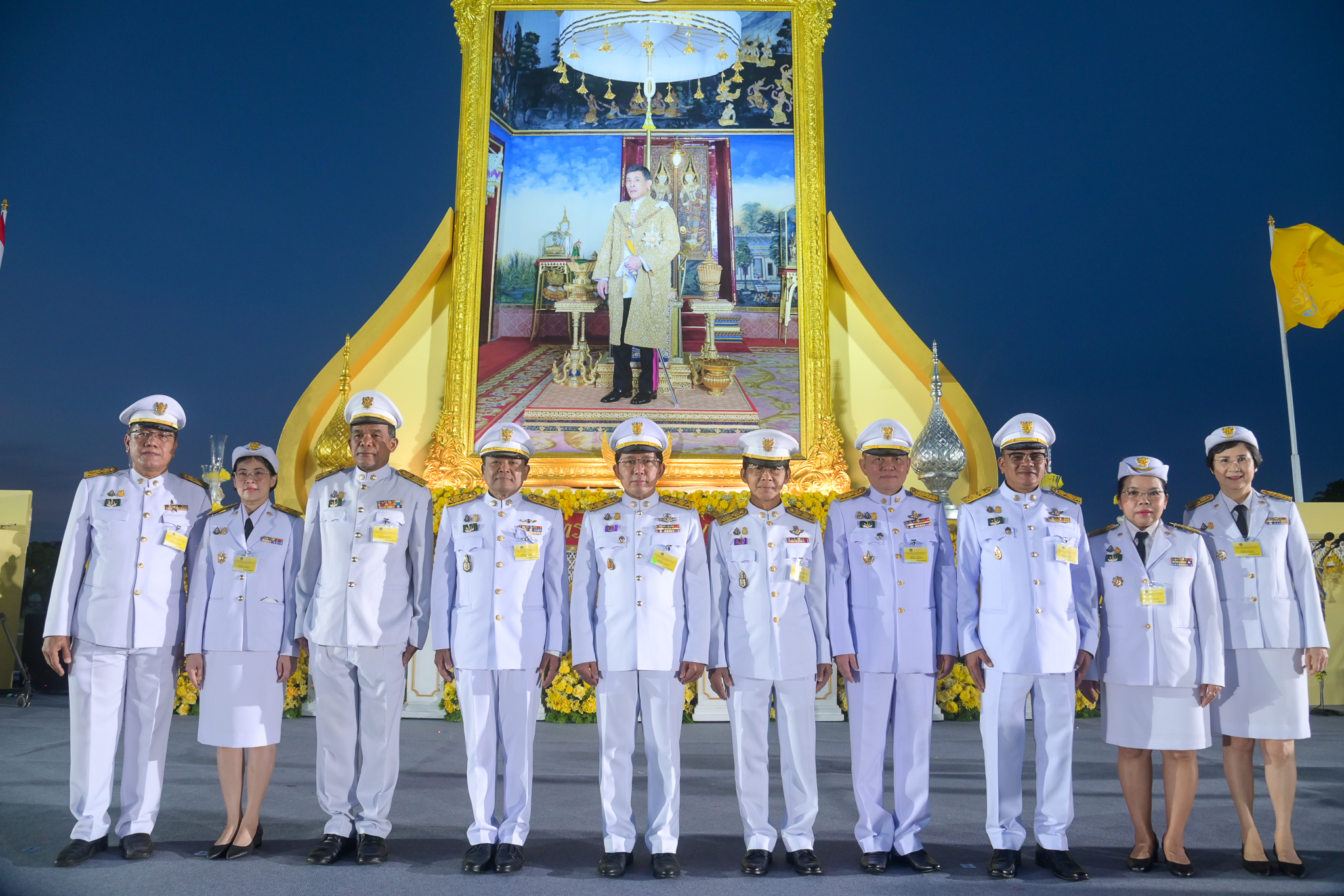 นายเฉลิมชัย สุวรรณรักษ์ อธิบดีกรมประมง พร้อมด้วยคณะผู้บริหารกรมประมง เข้าร่วมพิธีถวายสัตย์ปฏิญาณเพื่อเป็นข้าราชการที่ดีและพลังของแผ่นดิน ประจำปี ๒๕๖๖ เนื่องในโอกาสวันเฉลิมพระชนมพรรษาพระบาทสมเด็จพระเจ้าอยู่หัว ๒๘ กรกฎาคม ๒๕๖๖..คลิก