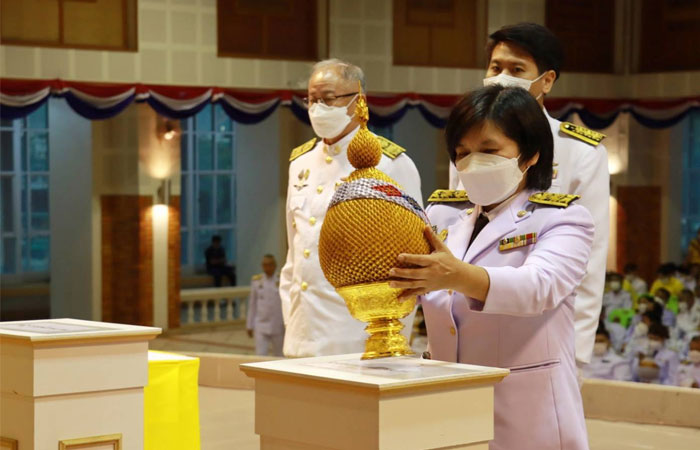 พิธีถวายเครื่องราชสักการะและวางพานพุ่ม และพิธีจุดเทียนชัยถวายพระพรชัยมงคล เนื่องในโอกาสวันเฉลิมพระชนมพรรษาพระบาทสมเด็จพระเจ้าอยู่หัว 28 กรกฎาคม 2566..คลิก