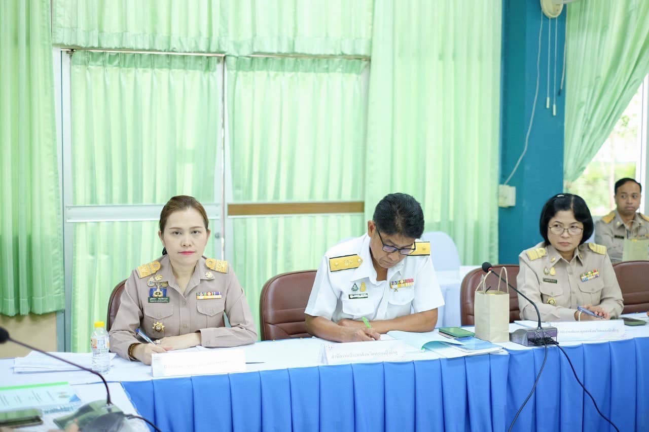 วันที่ 7 สิงหาคม 2566  นายบุญหลาย กุลนารัตน์ ประมงจังหวัดหนองบัวลำภู ร่วมประชุมคณะอนุกรรมการพัฒนาแรงงานและประสานงานการฝึกอาชีพจังหวัด (กพร.ปจ.) ครั้งที่ 2/2566 ณ ห้องประชุมชั้น 1 อาคารฝึกอบรม สำนักงานพัฒนาฝีมือแรงงานหนองบัวลำภู โดยมีนายสุวิทย์ จันทร์หวร ผู้ว่าราชการจังหวัดหนองบัวลำภู เป็นประธานฯ..คลิก
