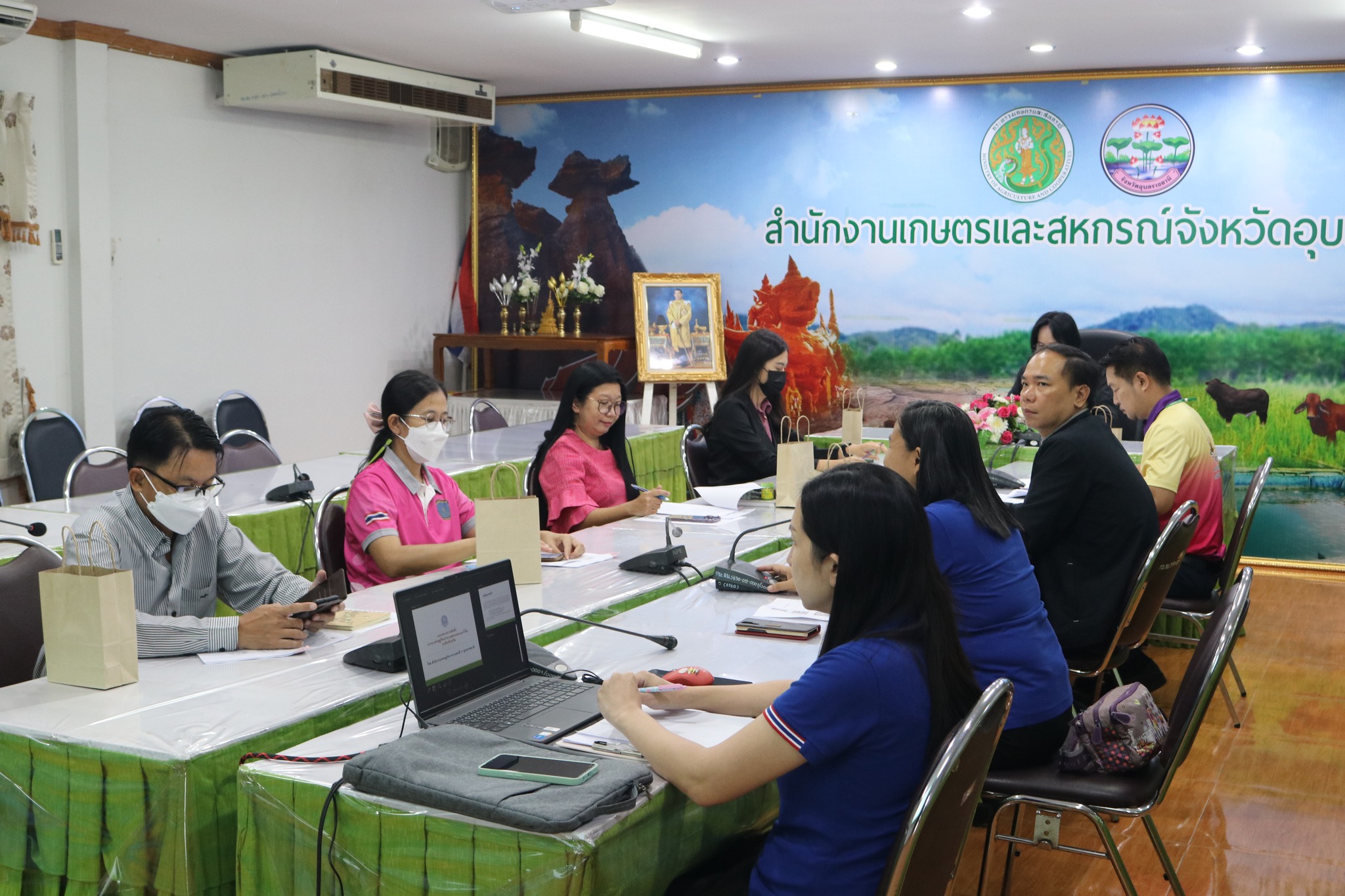 ประมงอุบล ร่วมประชุมการจัดทำฐานข้อมูลเพื่อประกอบการจัดทำภาวะเศรษฐกิจการเกษตรและแนวโน้มระดับจังหวัด..คลิก