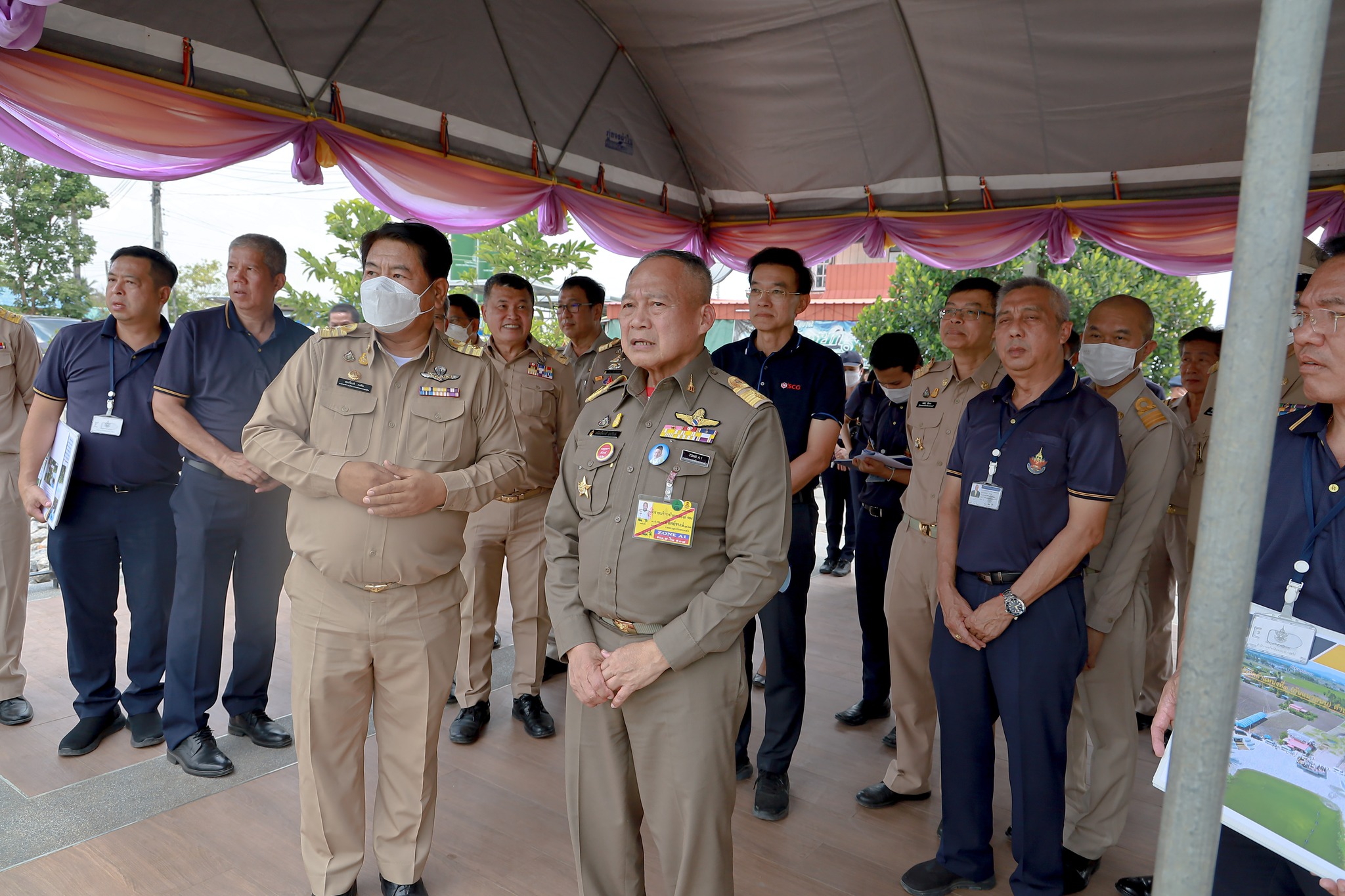 พลอากาศเอก สถิตย์พงษ์ สุขวิมล ราชเลขานุการในพระองค์พระบาทสมเด็จพระเจ้าอยู่หัว พร้อมคณะฯ ลงพื้นที่ตรวจติดตามการพัฒนาสระบ่อดินขาว ที่จังหวัดนครสวรรค์..คลิก