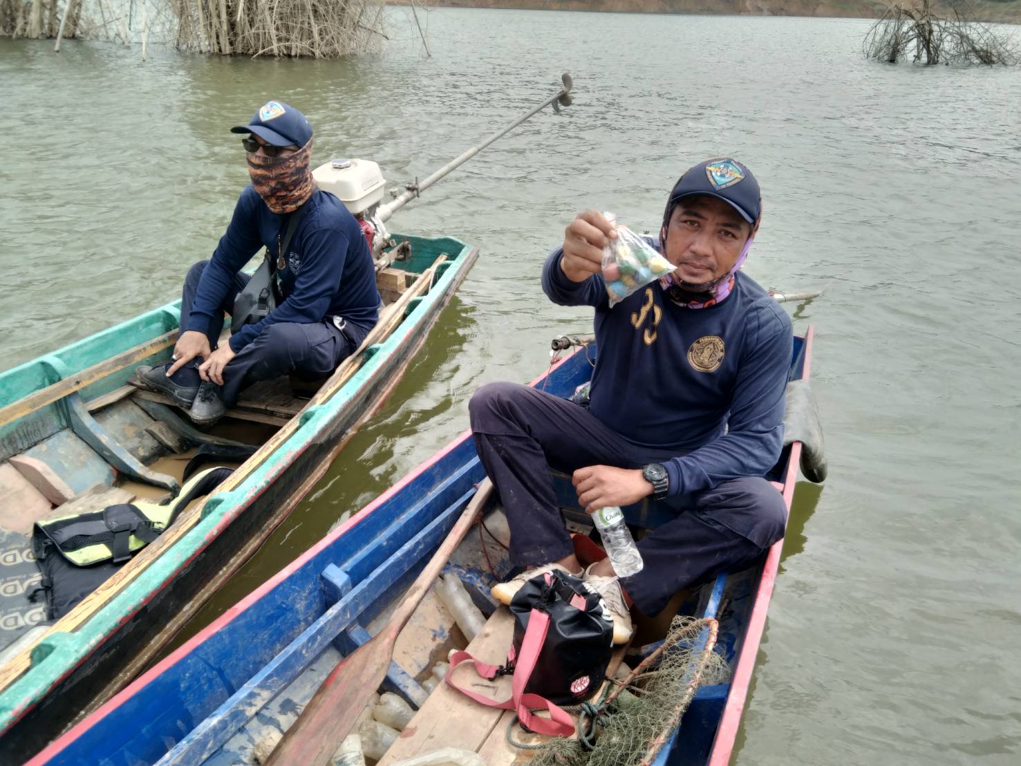 ออกปฏิบัติงานควบคุมการทำการประมงในช่วงฤดูสัตว์น้ำจืดวางไข่ ในอ่างเก็บน้ำห้วยน้ำรีอันเนื่องมาจากพระราชดำริ เขตพื้นที่ จ.อุตรดิตถ์..คลิก