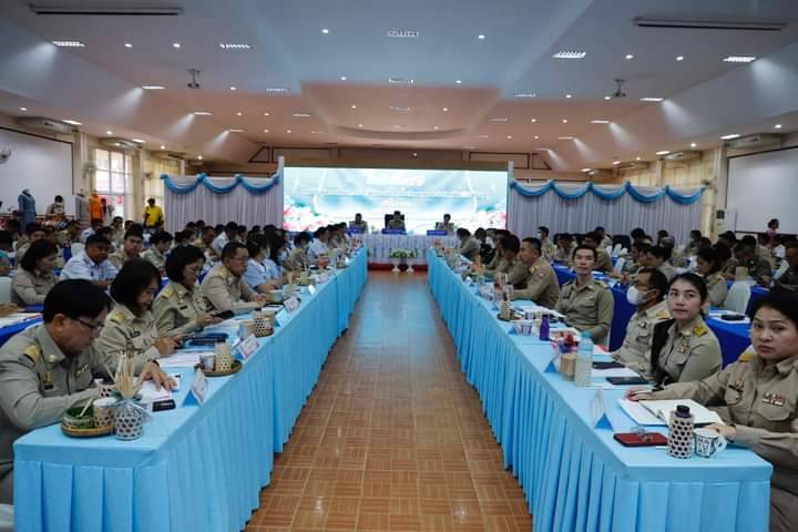 วันที่ 28 สิงหาคม 2566        นายบุญหลาย  กุลนารัตน์ ประมงจังหวัดหนองบัวลำภู และนางสาวมลฤดี  ลิ้มสุวรรณ ประมงอำเภอศรีบุญเรือง ร่วมประชุมกับคณะกรมการจังหวัดและหัวหน้าส่วนราชการจังหวัดประจำจังหวัดหนองบ้วลำภู ครั้งนี้ 8/2566 ประจำเดือนสิงหาคม 2566 สัญจร ณ หอประชุมดาวเรือง โรงเรียนศรีบุญเรืองวิทยาคาร อำเภอศรีบุญเรือง จังหวัดหนองบัวลำภู..คลิก