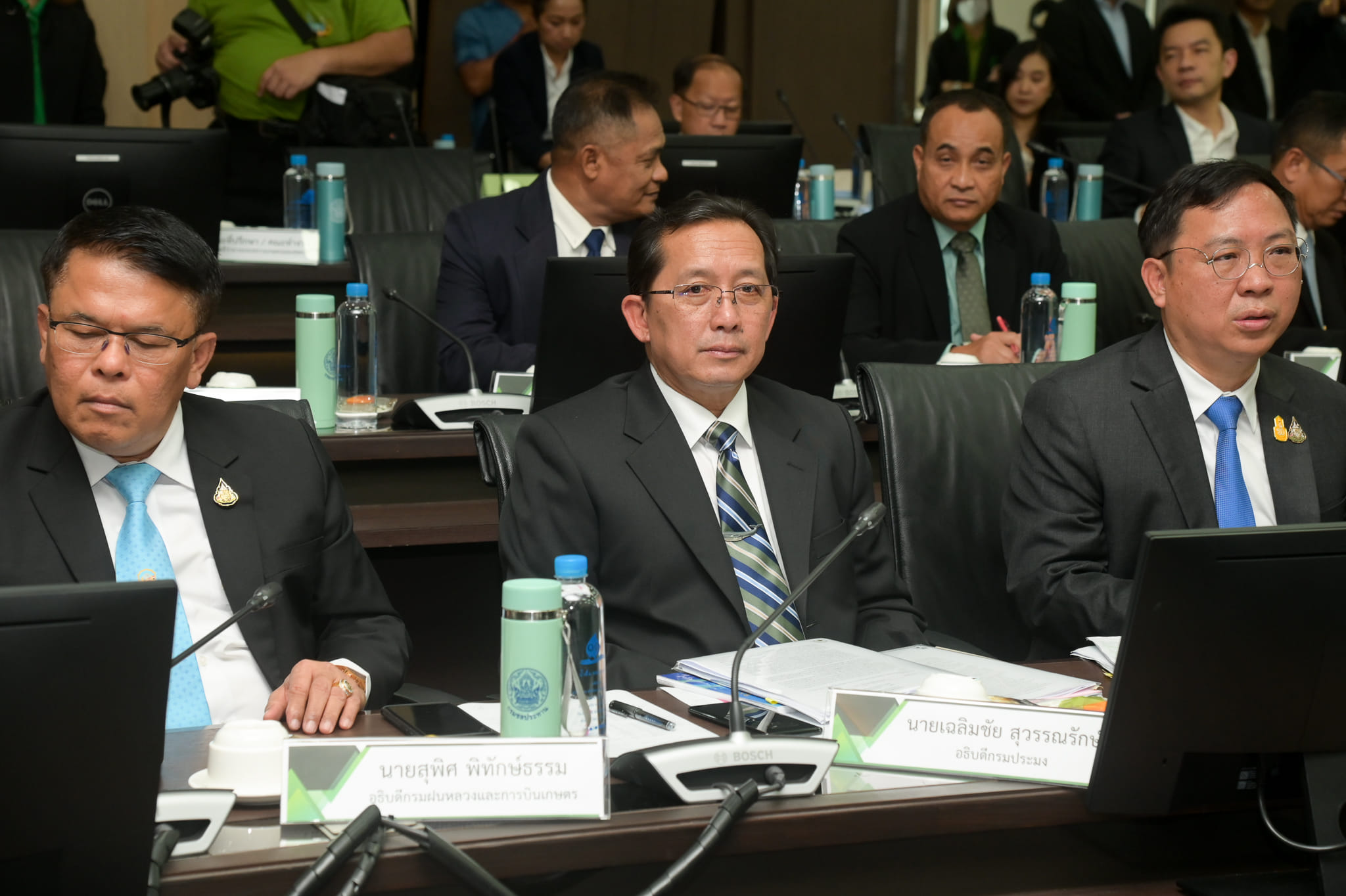 รัฐมนตรีว่าการกระทรวงเกษตรและสหกรณ์ มอบนโยบายขับเคลื่อนงานกระทรวงเกษตรและสหกรณ์..คลิก