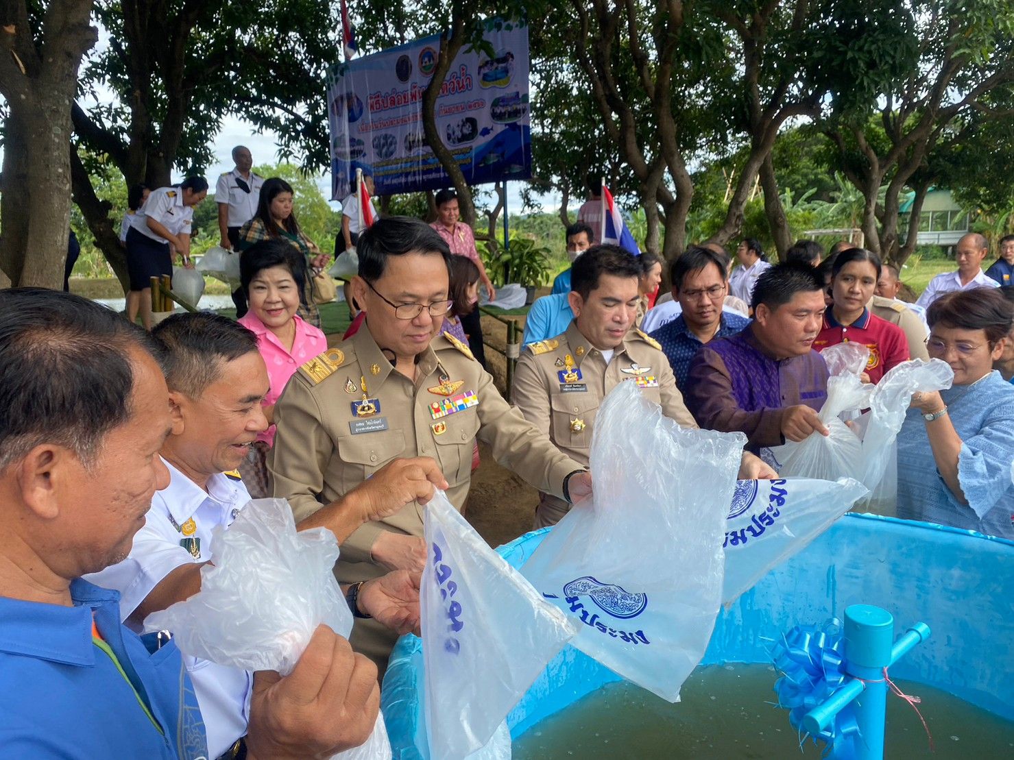 จัดพิธีปล่อยพันธุ์สัตว์น้ำเนื่องใน “วันประมงแห่งชาติ” ประจำปี 2566