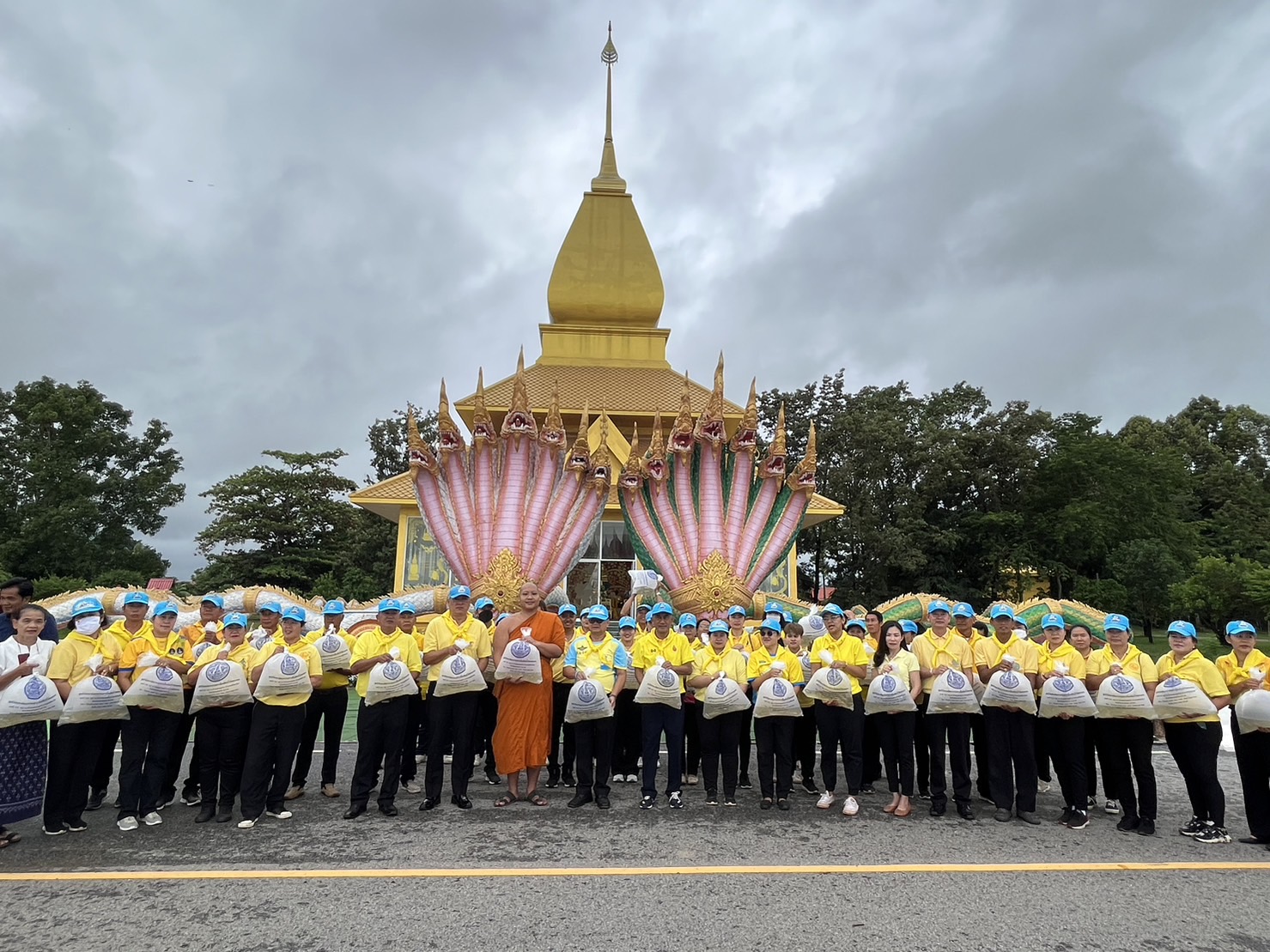 วันศุกร์ที่ 29 กันยายน 2566 ศูนย์วิจัยและพัฒนาการเพาะเลี้ยงสัตว์น้ำจืดหนองคาย ร่วมกับสำนักงานประมงหนองคาย ปล่อยพันธุ์สัตว์น้ำ โครงการปล่อยพันธุ์สัตว์น้ำ 62 ล้านตัว 62 จังหวัด ในลุ่มน้ำจืดสำคัญของประเทศ ตามนโยบายเร่งด่วนของรัฐบาล ร้อยเอกธรรมนัส พรหมเผ่า รัฐมนตรีว่าการกระทรวงเกษตรและสหกรณ์