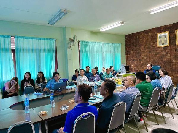 สำนักงานประมงจังหวัดสตูลร่วมต้อนรับนายเฉลิมชัย  สุวรรณรักษ์  อธิบดีกรมประมงและคณะ..คลิก