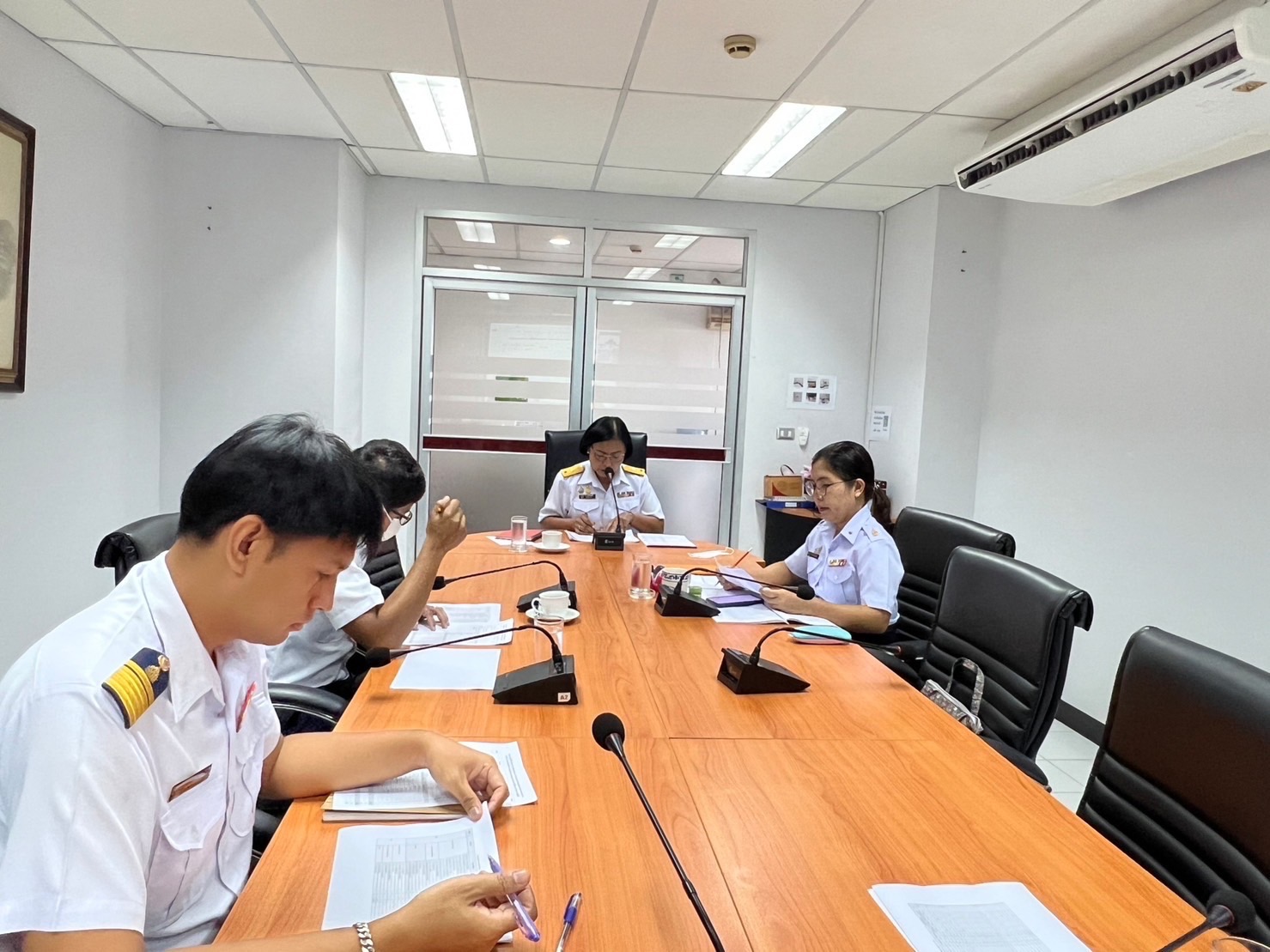 ประชุมเพื่อจัดทำแผนปฏิบัติงานกิจกรรมส่งเสริมการเพาะเลี้ยงและพัฒนาธุรกิจสัตว์น้ำจืดที่มีความสำคัญทางเศรษฐกิจ