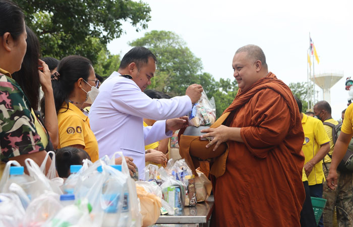 พิธีเนื่องในวันนวมินทรมหาราช เพื่อน้อมรำลึกในพระมหากรุณาธิคุณของพระบาทสมเด็จพระบรมชนกาธิเบศร มหาภูมิพลอดุลยเดชมหาราช บรมนาถบพิตร วันที่ 13 ตุลาคม 2566