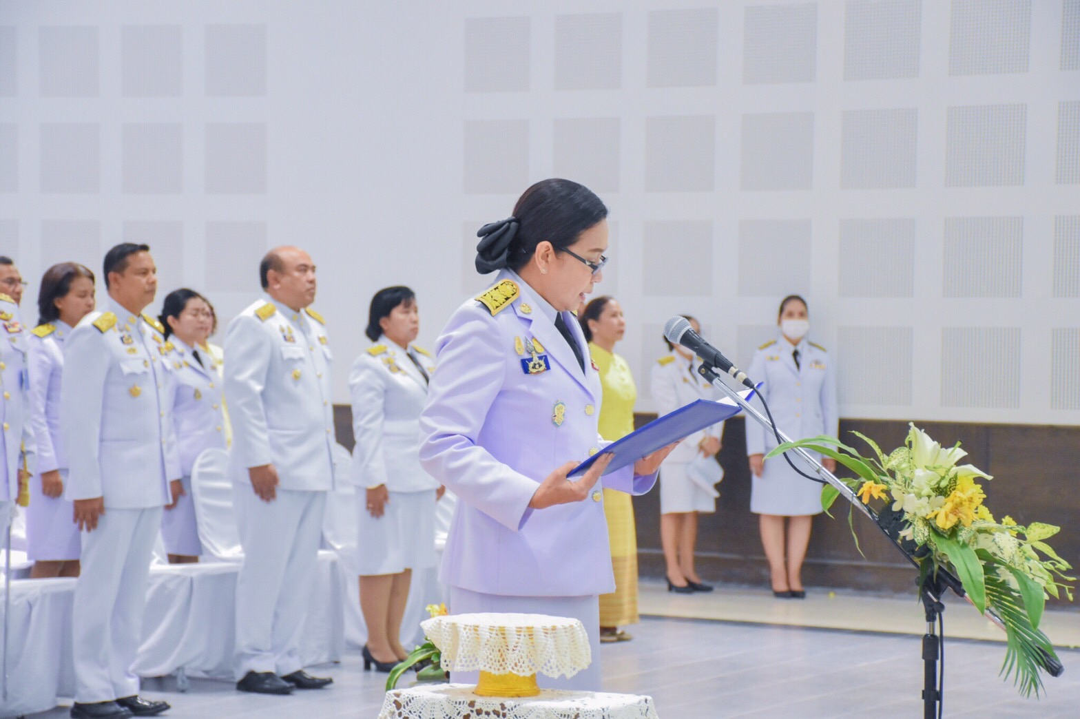 เจ้าพนักงานประมงปฎิบัติงาน เข้าร่วมกิจกรรม เนื่องในวันนวมินทร มหาราช 13 ตุลาคม 2566 ในพิธีทำบุญตักบาตรถวายพระราชกุศล  ณ บริเวณศาลาจตุรมุขพระพุทธนิโรคันตรายชัยวัฒน์จตุรทิศ..คลิก