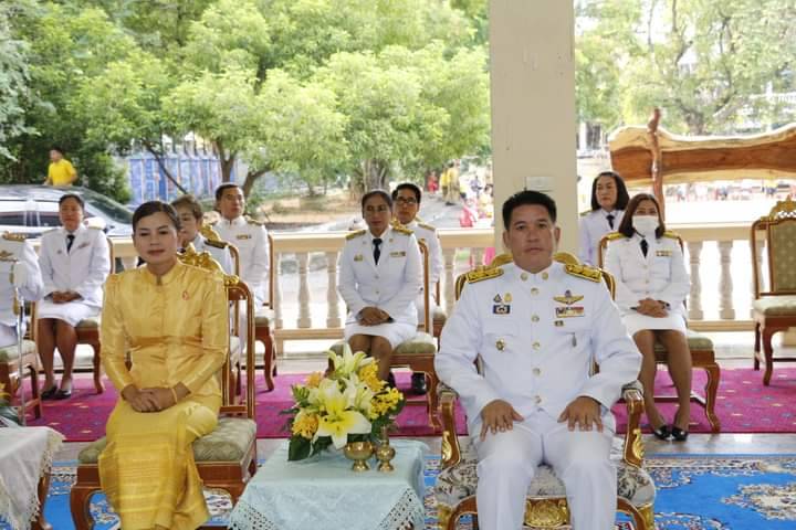 นางสาวมลฤดี ลิ้มสุวรรณ ประมงอำเภอศรีบุญเรือง ร่วมพิธีน้อมรำลึกในพระมหากรุณาธิคุณของ พระบาทสมเด็จพระบรมชนกาธิเบศร มหาภูมิพลอดุลยเดชมหาราช บรมนาถบพิตร เนื่องในวันนวมินทรมหาราช 13 ตุลาคม 2566..คลิก