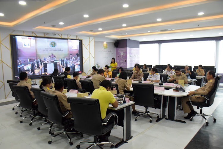 เข้าร่วมรับฟังการชี้แจงแนวทางการดำเนินงานศูนย์บริการเกษตรพิรุณราชของกระทรวงเกษตรและสหกรณ์ ผ่านระบบประชุมทางไกล..คลิก