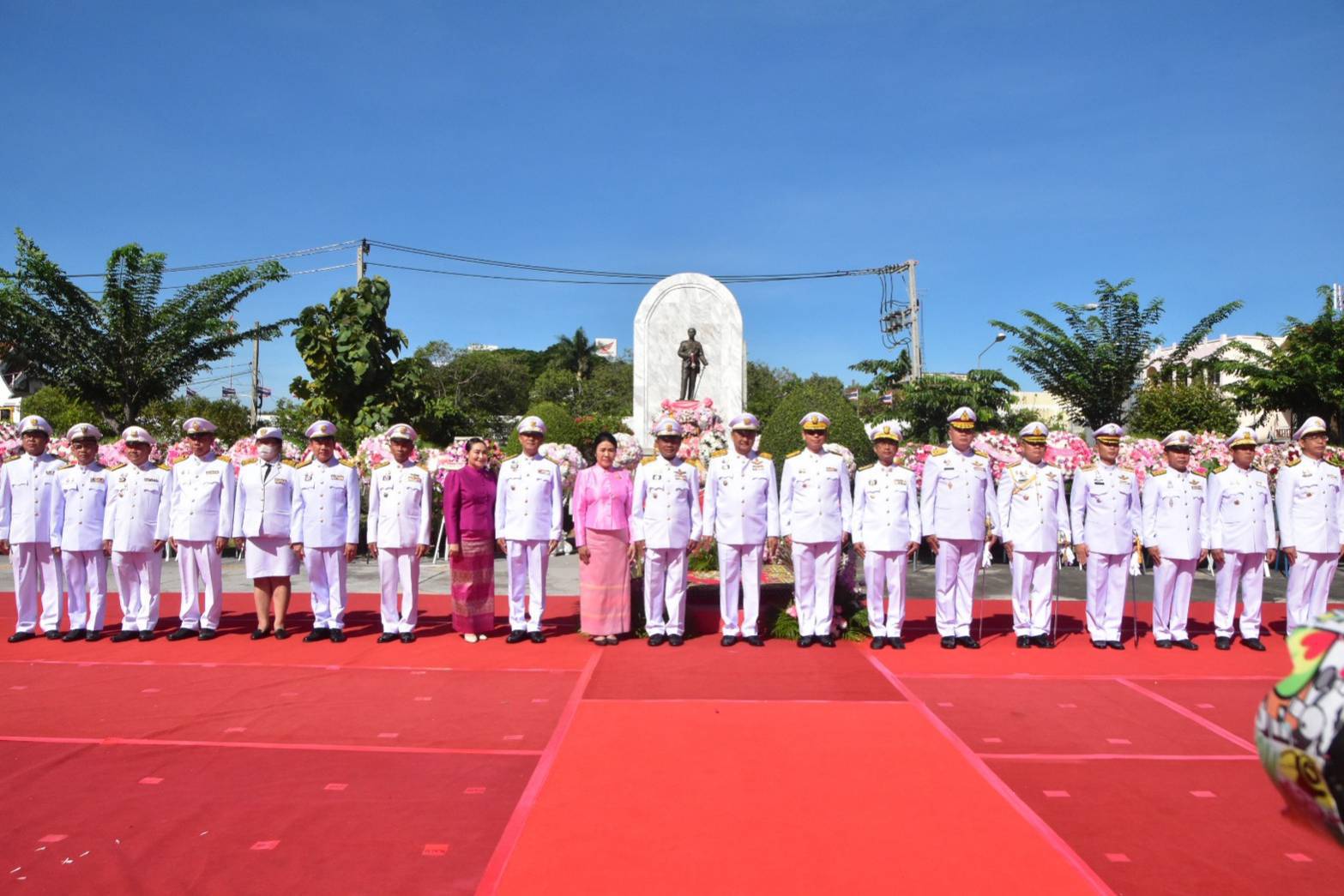 ร่วมพิธีน้อมรำลึกเนื่องในวันคล้ายวันสวรรคตพระบาทสมเด็จพระจุลจอมเกล้าเจ้าอยู่หัว 23 ตุลาคม ของทุกปี..คลิก