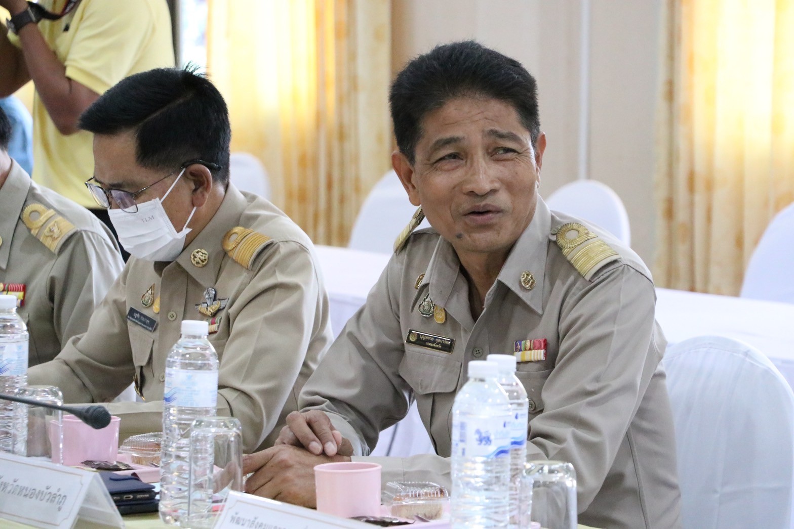นายบุญหลาย กุลนารัตน์ประมงจังหวัดหนองบัวลำภูร่วมประชุมรับฟังสรุปสถานการณ์การอุทกภัยในพื้นที่จังหวัดหนองบัวลำภู โดยมีนายอำพน กิตติอำพน องคมนตรี เป็นประธานการประชุมรับฟังสรุปสถานการณ์การอุทกภัยในพื้นที่จังหวัดหนองบัวลำภู ณ ห้องประชุมที่ว่าการอำเภอเมืองหนองบัวลำภู นายสุวิทย์ จันทร์หวร ผู้ว่าราชการจังหวัดหนองบัวลำภู นายอำเภอ และหัวหน้าส่วนราชการต่าง ๆ ที่เกี่ยวข้องเข้าร่วมประชุม..คลิก
