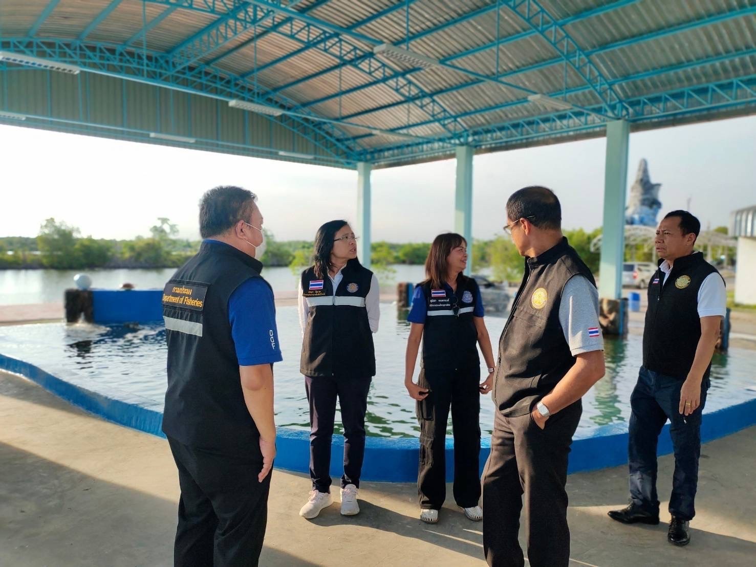 การลงพื้นที่ตรวจราชการ ของรัฐมนตรีว่าการกระทรวงเกษตรและสหกรณ์ เพื่อรับฟังปัญหาของเกษตรกรเเละชาวประมง ในพื้นที่จังหวัดสมุทรสาคร