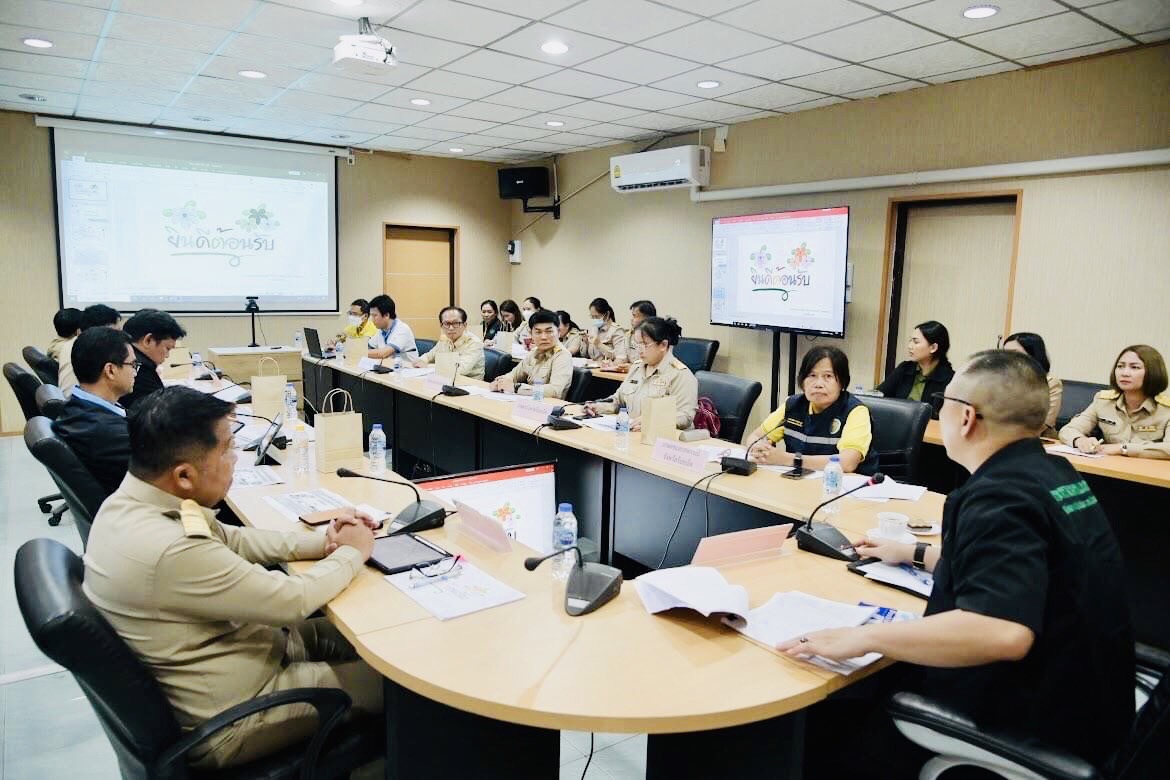 ร่วมลงพื้นที่ในการตรวจราชการของคณะที่ปรึกษารัฐมนตรีว่าการกระทรวงเกษตรและสหกรณ์ (พันเอก รวิรักษ์ สัตตบุศย์)..คลิก