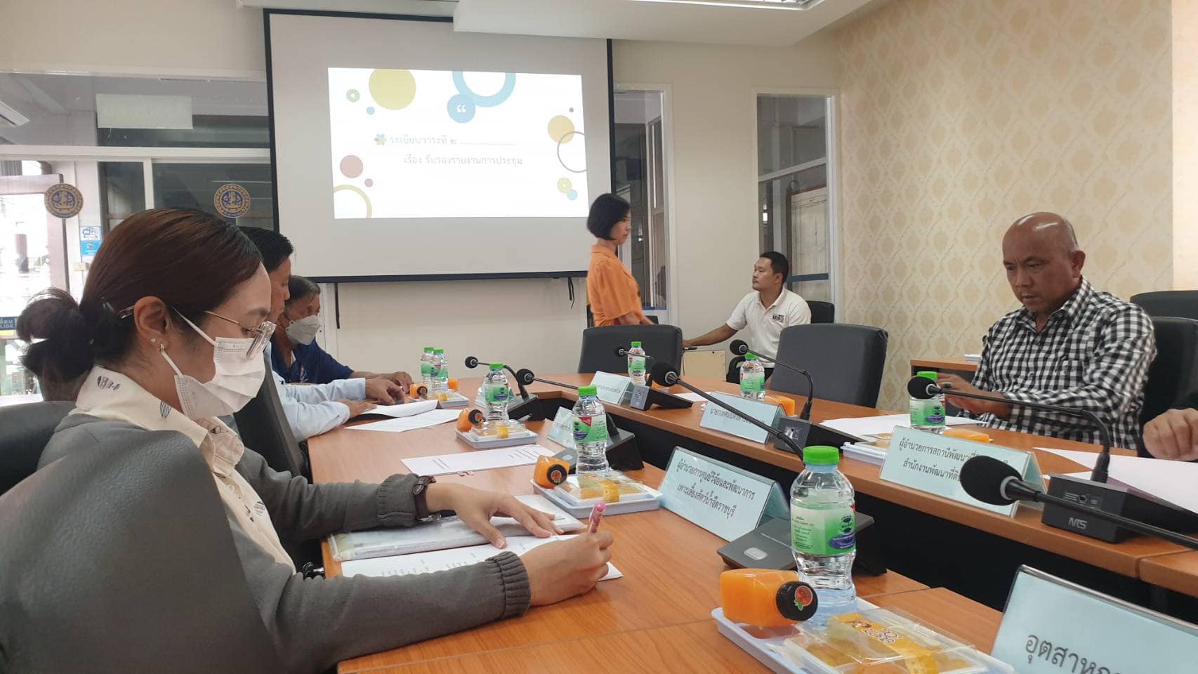 เข้าร่วมประชุมคณะทำงานพิจารณาการขอใช้ ควบคุมตรวจสอบกระบวนการผลิต และจำหน่ายสินค้าสิ่งบ่งชี้ทางภูมิศาสตร์ (GI) กุ้งก้ามกรามบางแพ