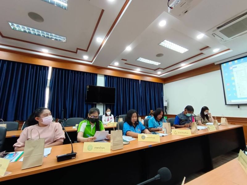 ประมงอำเภอบรรพตพิสัย ร่วมประชุมหัวหน้าส่วนราชการประจำอำเภอ หัวหน้าหน่วยงานรัฐวิสาหกิจ ฯ..คลิก