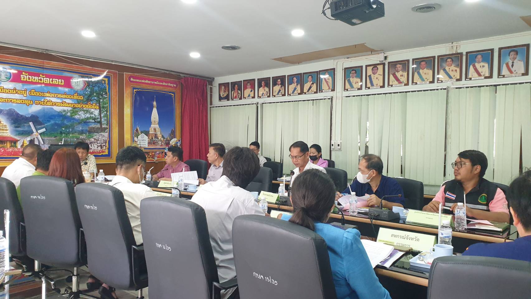 เข้าร่วมการประชุมคณะกรรมการโครงการคลินิกเกษตรเคลื่อนที่ในพระราชานุเคราะห์ สมเด็จพระบรมโอรสาธิราช ฯ สยามมกุฎราชกุมาร