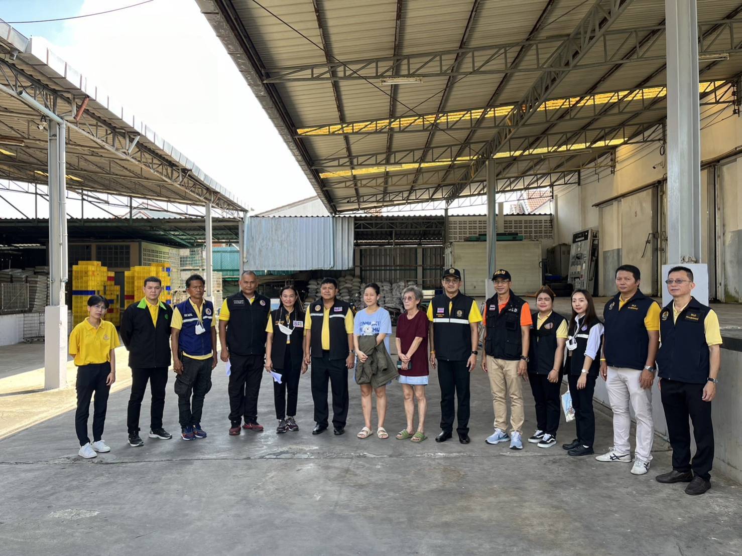 การตรวจสอบห้องเย็นหรือสถานที่เก็บเนื้อสัตว์และซากสัตว์ เพื่อเข้มงวดตรวจสอบแหล่งที่มาของเนื้อสัตว์ให้ถูกต้อง..คลิก