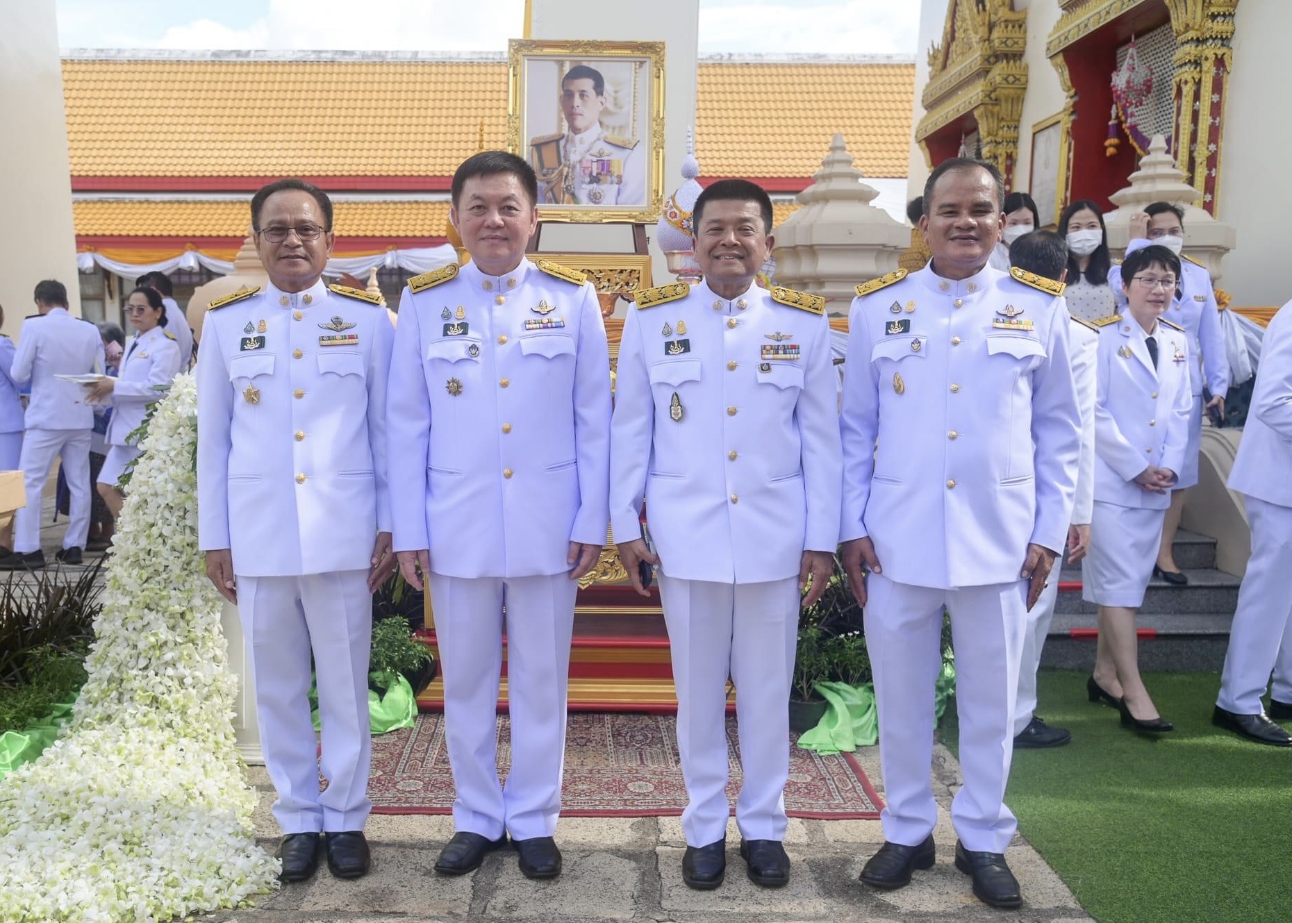 วันที่ 16 พฤศจิกายน 2566 รองอธิบดีกรมประมง พร้อมด้วยเลขานุการกรม รวมทั้งคณะผู้บริหาร ข้าราชการ และเจ้าหน้าที่ในสังกัดกระทรวงเกษตรและสหกรณ์ เข้าร่วมในพิธีถวายผ้าพระกฐินพระราชทานของกระทรวงเกษตรและสหกรณ์ ประจำปี ๒๕๖๖ ณ วัดศรีสุดาราม วรวิหาร แขวงบางขุนนนท์ เขตบางกอกน้อย กรุงเทพมหานคร โดย ร้อยเอก ธรรมนัส พรหมเผ่า รัฐมนตรีว่าการกระทรวงเกษตรและสหกรณ์ เป็นประธานในพิธีฯ