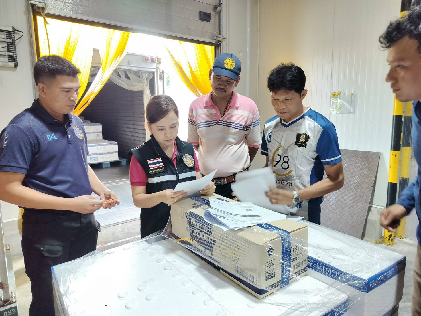 การตรวจสอบรถขนส่งสินค้าสัตว์น้ำ ของ บริษัท จาโกต้า ภูเก็ต อำเภอถลาง จังหวัดภูเก็ต วันที่ 21 พฤศจิกายน 2566..คลิก