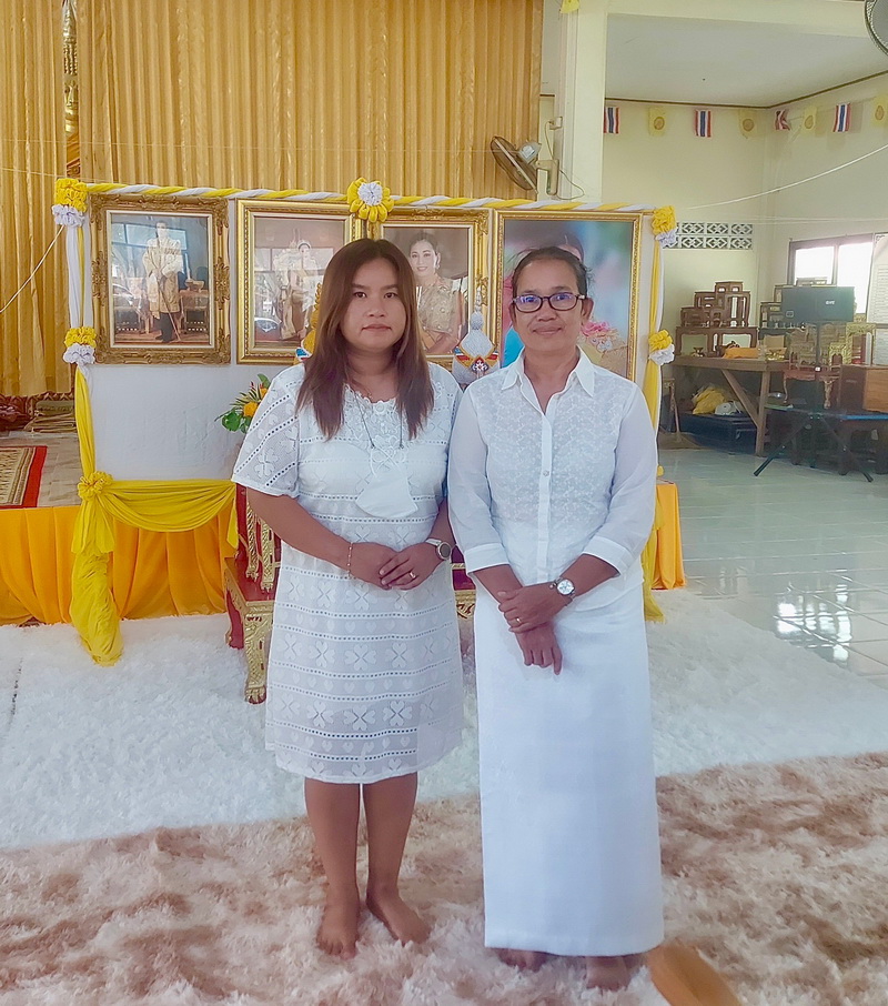 ร่วมพิธีเจริญพระพุทธมนต์เฉลิมพระเกียรติ ณ ศาลาการเปรียญวัดถ้ำ อ.ศรีบรรพต จ.พัทลุง..คลิก
