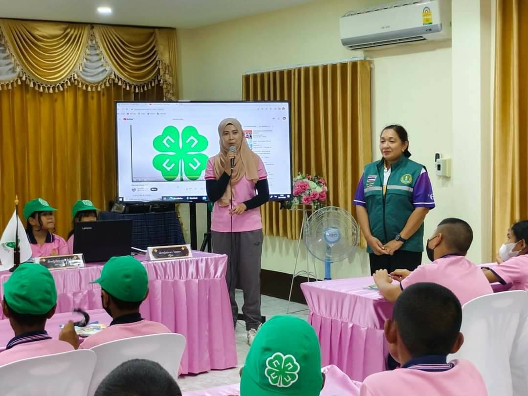 ประมงอำเภอบางแก้ว จัดกระบวนการเรียนรู้ประชุมสภายุวเกษตรกร  กลุ่มยุวเกษตรกรโรงเรียนวัดรัตนวราราม พร้อมชี้แจงถ่ายทอดความรู้ การจัดการบ่อเลี้ยงปลาและการเลี้ยงสัตว์น้ำอย่างถูกต้องเหมาะสมแก่กลุ่มยุวเกษตรกร หมู่มี่ 6 ตำบลท่ามะเดื่อ อำเภอบางแก้ว จังหวัดพัทลุง สมาชิกกลุ่มยุวเกษตรกรเข้าร่วมกิจกรรมจำนวน 30 ราย..คลิก