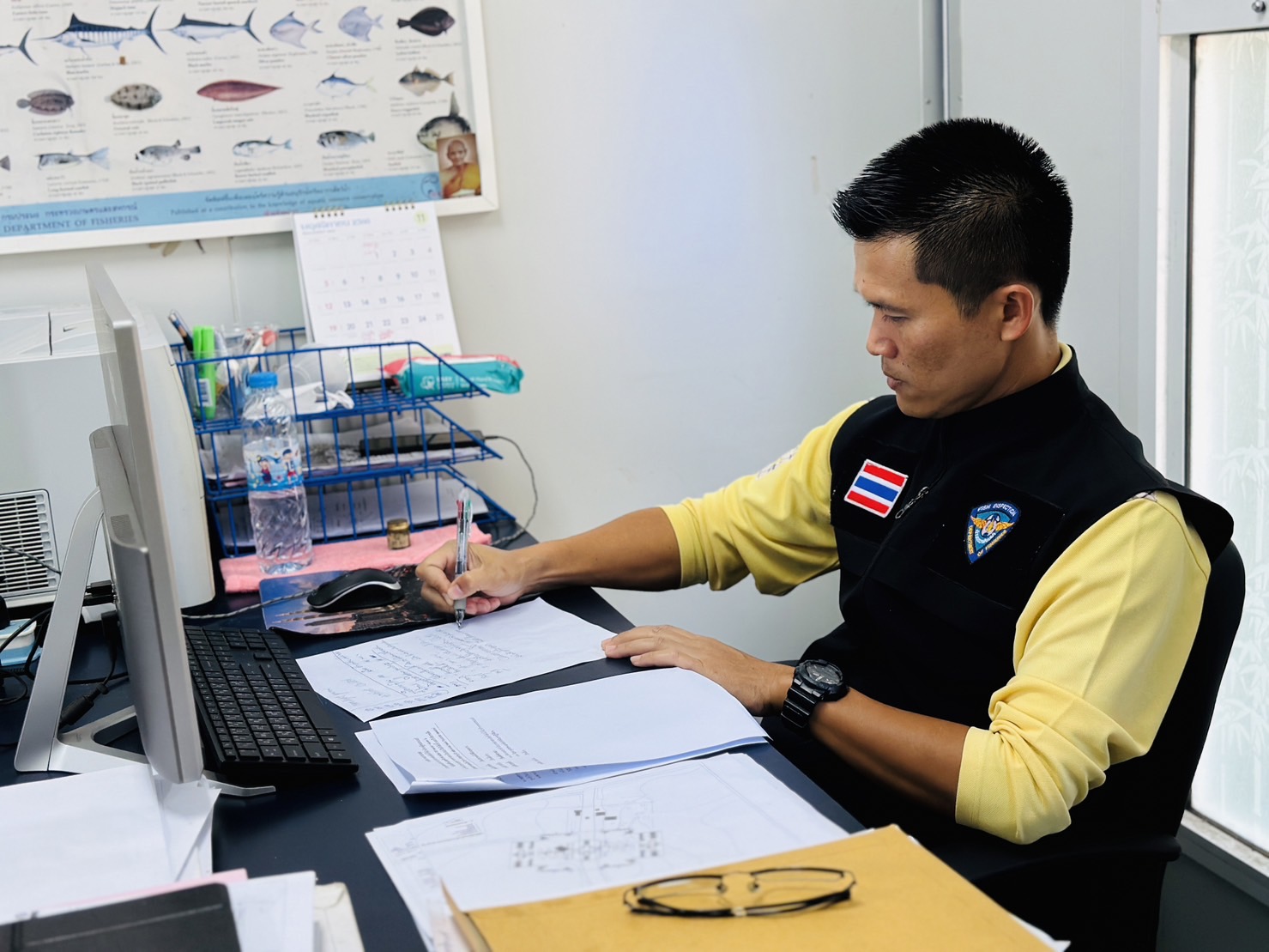 ประชุมติดตามกระบวนงานตรวจสอบสัตว์น้ำที่นำเข้าทางตู้คอนเทนเนอร์..คลิก