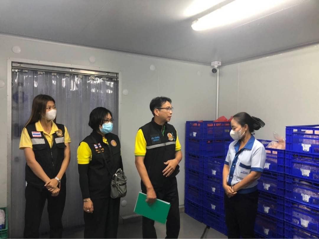 ประมงอำเภอเก้าเลี้ยว ลงพื้นที่สำรวจสถานที่เก็บรักษาสินค้าห้องเย็น ในพื้นที่อำเภอเก้าเลี้ยว จำนวน 2 แห่ง..คลิก