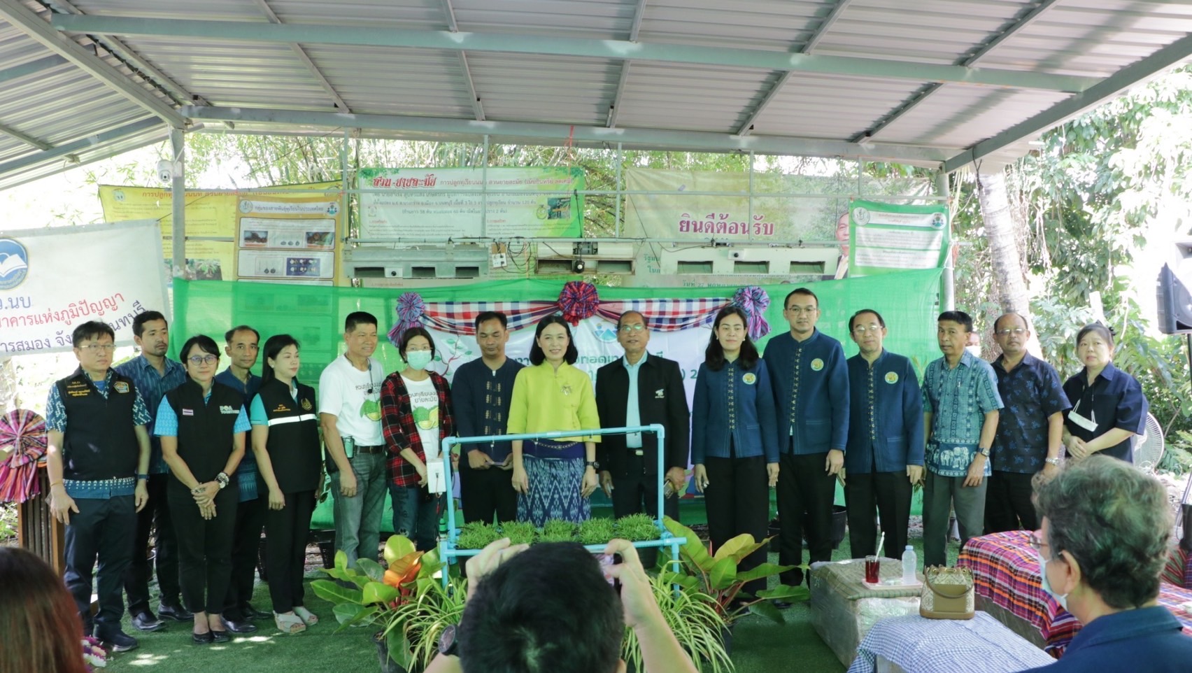 (อ.เมืองนนทบุรี) กิจกรรมวันถ่ายทอดเทคโนโลยีเพื่อเริ่มต้นฤดูกาลผลิตใหม่ (Field day) จังหวัดนนทบุรี..คลิก