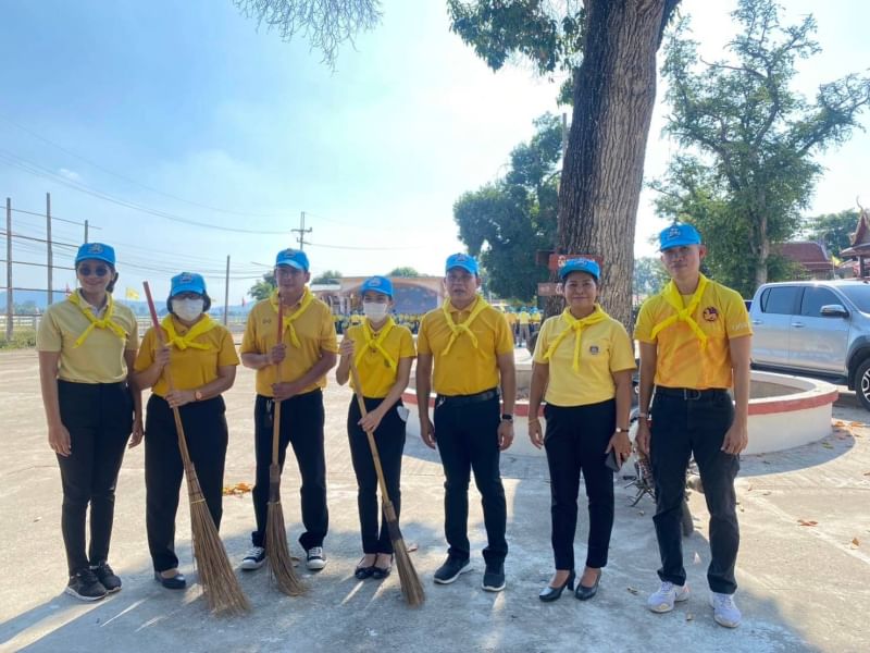 ประมงอำเภอโกรกพระ ร่วมกิจกรรมเนื่องในวันคล้ายวันพระบรมราชสมภพ พระบาทสมเด็จพระบรมชนกาธิเบศร มหาภูมิพลอดุลยเดชมหาราช บรมนาถบพิตร ฯ..คลิก