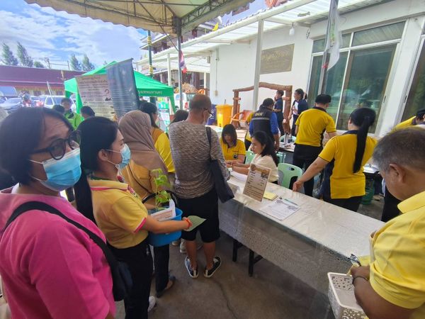 สำนักงานประมงพื้นที่กรุงเทพมหานคร ร่วมจัดงานคลินิกเกษตรเคลื่อนที่ในพระราชานุเคราะห์ ฯ