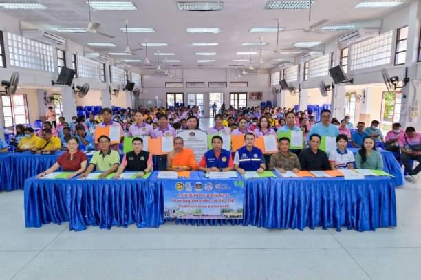 ประมงอำเภอพยุหะคีรี ร่วมลงนามบันทึกข้อตกลงความร่วมมือ (MOU) การขับเคลื่อนวาระตำบลเข้มแข็งตามหลักปรัชญาของเศรษฐกิจพอเพียง..คลิก