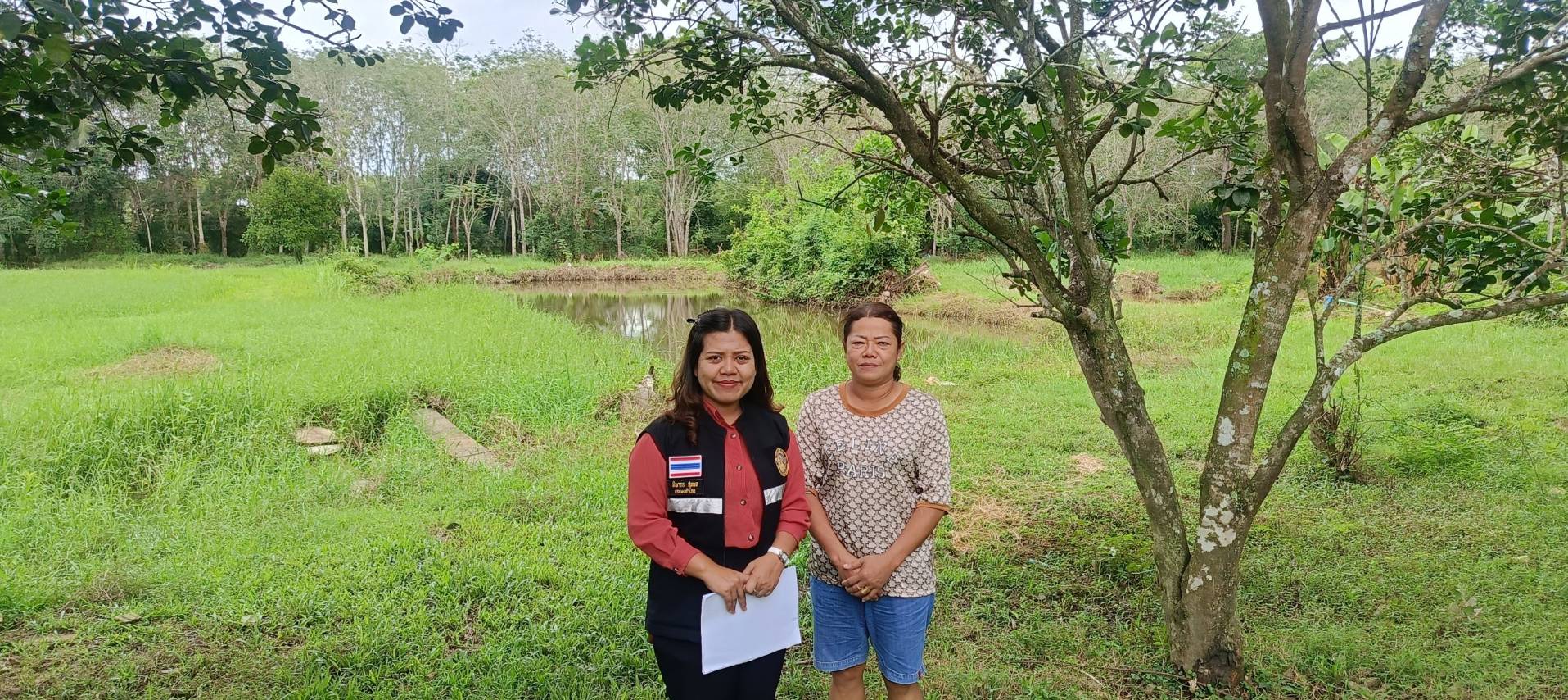 ประมงอำเภอบางแก้ว ตรวจสอบเอกสารของเกษตรกรที่ยื่น ความจำนงเพื่อขอรับความช่วยเหลือของเกษตรกรที่ประสบภับพิบัติ ด้านประมง (แบบ กษ.01) ให้ครบถ้วนสมบูรณ์ พร้อมลงพื้นที่สำรวจความเสียหายของเกษตรกรผู้เพาะเลี้ยงสัตว์น้ำ..คลิก